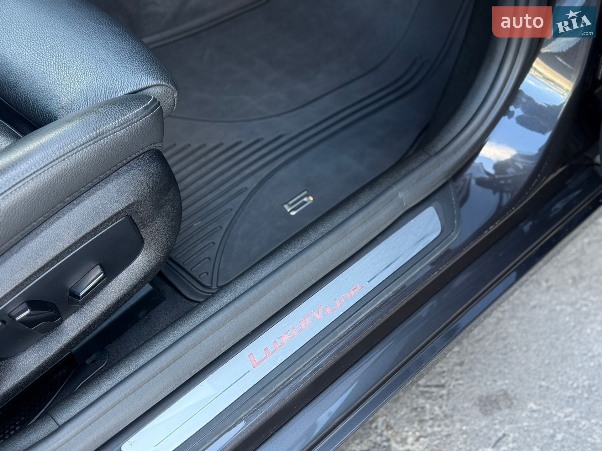 BMW 5 Series 2017 VIN WBAJM71010B054859 фото оголошення 39 з 60