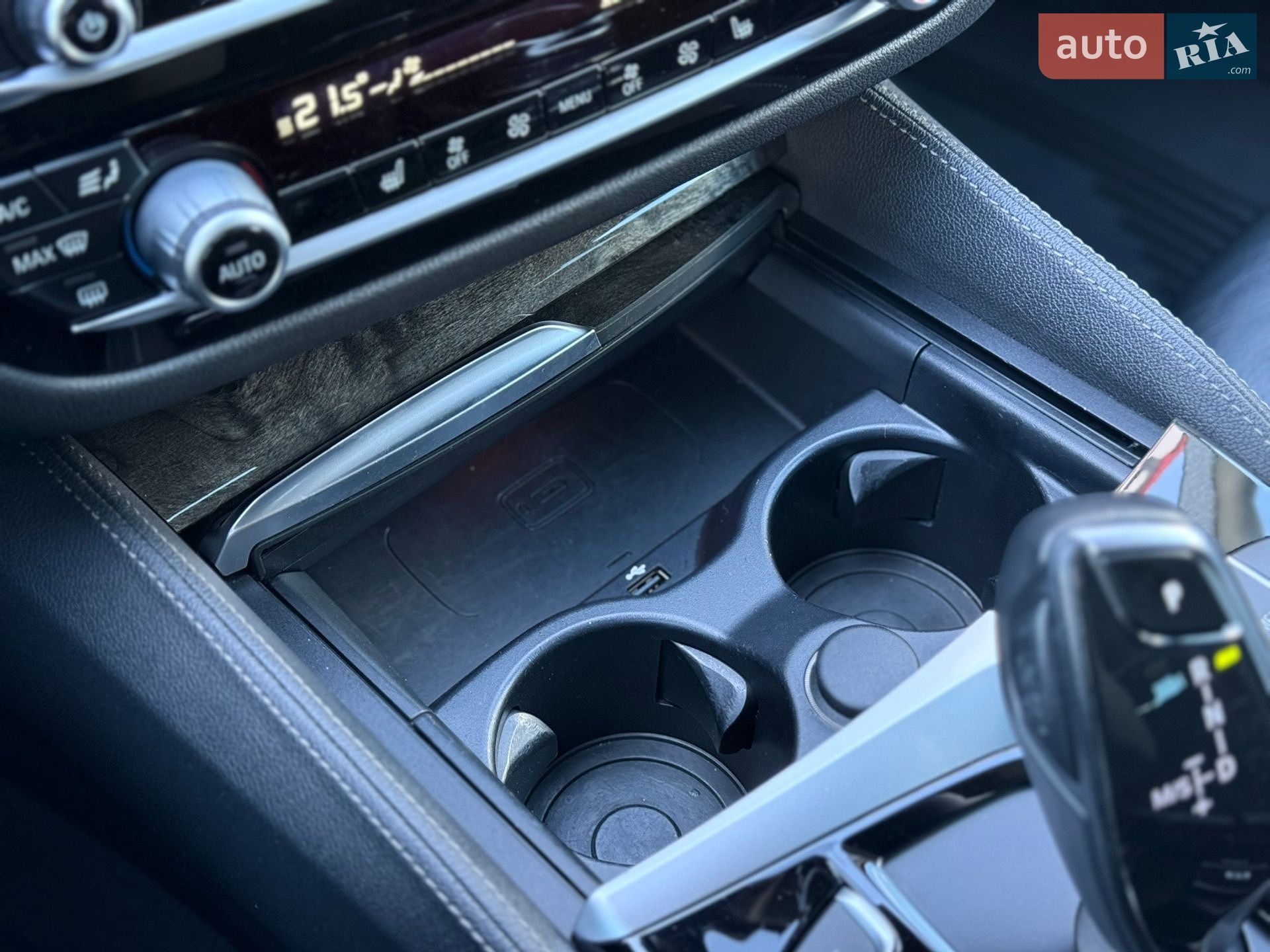 BMW 5 Series 2017 VIN WBAJM71010B054859 фото оголошення 56 з 60