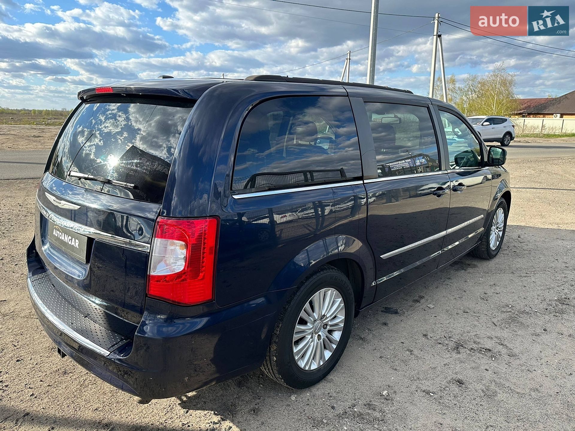 Chrysler Town & Country 2014 VIN 2C4RC1BG7FR655348 фото оголошення 6 з 18
