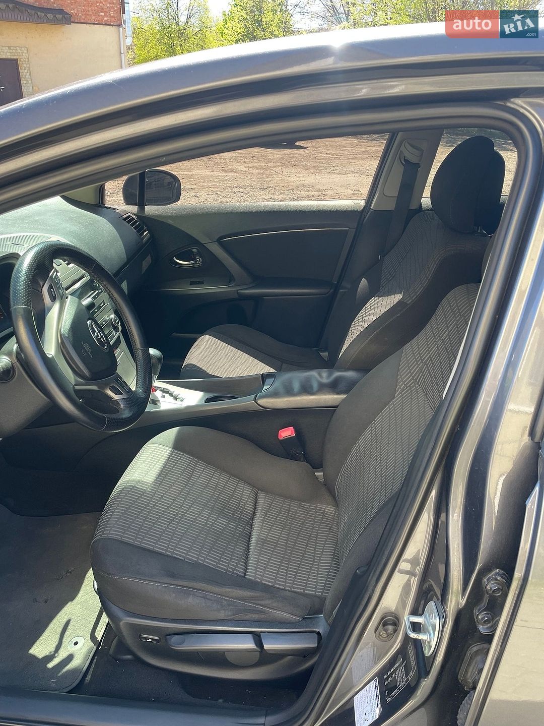 Toyota Avensis 2011 VIN SB1BG76LX0E061331 фото оголошення 10 з 14