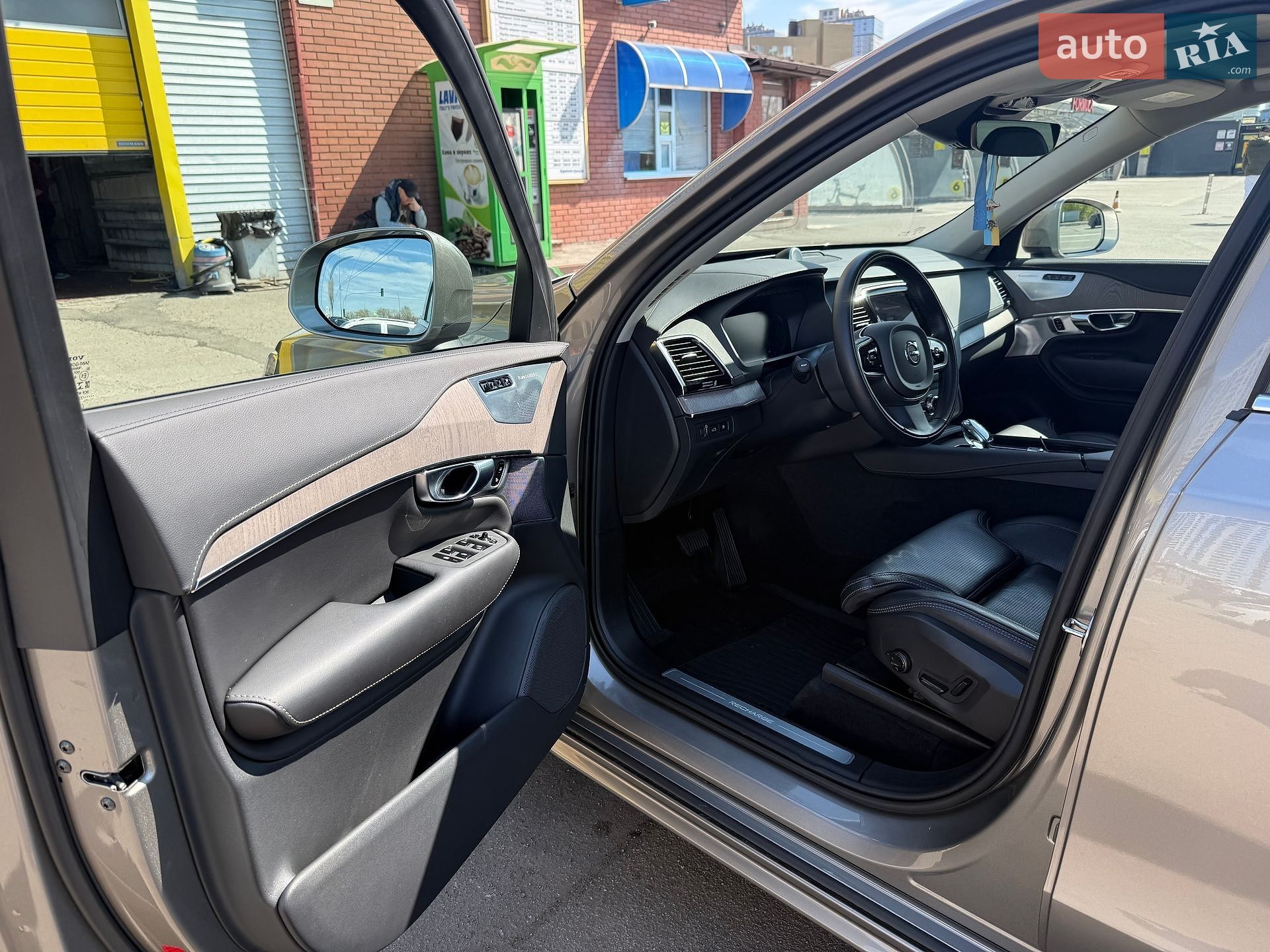 Volvo Xc90 2022 VIN YV1LFH5VDN1842579 фото оголошення 9 з 25