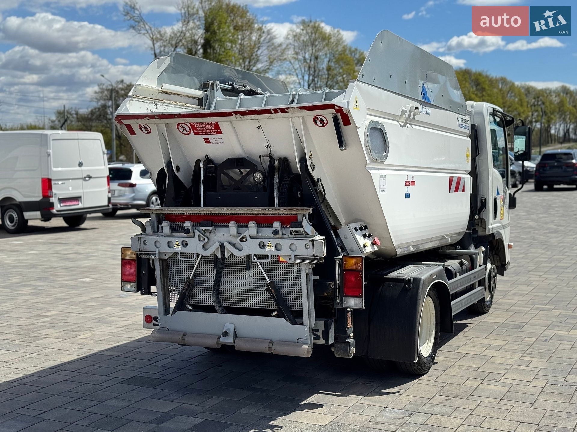 Isuzu NLR 2023 VIN JAANLR87EM7104545 фото оголошення 3 з 30