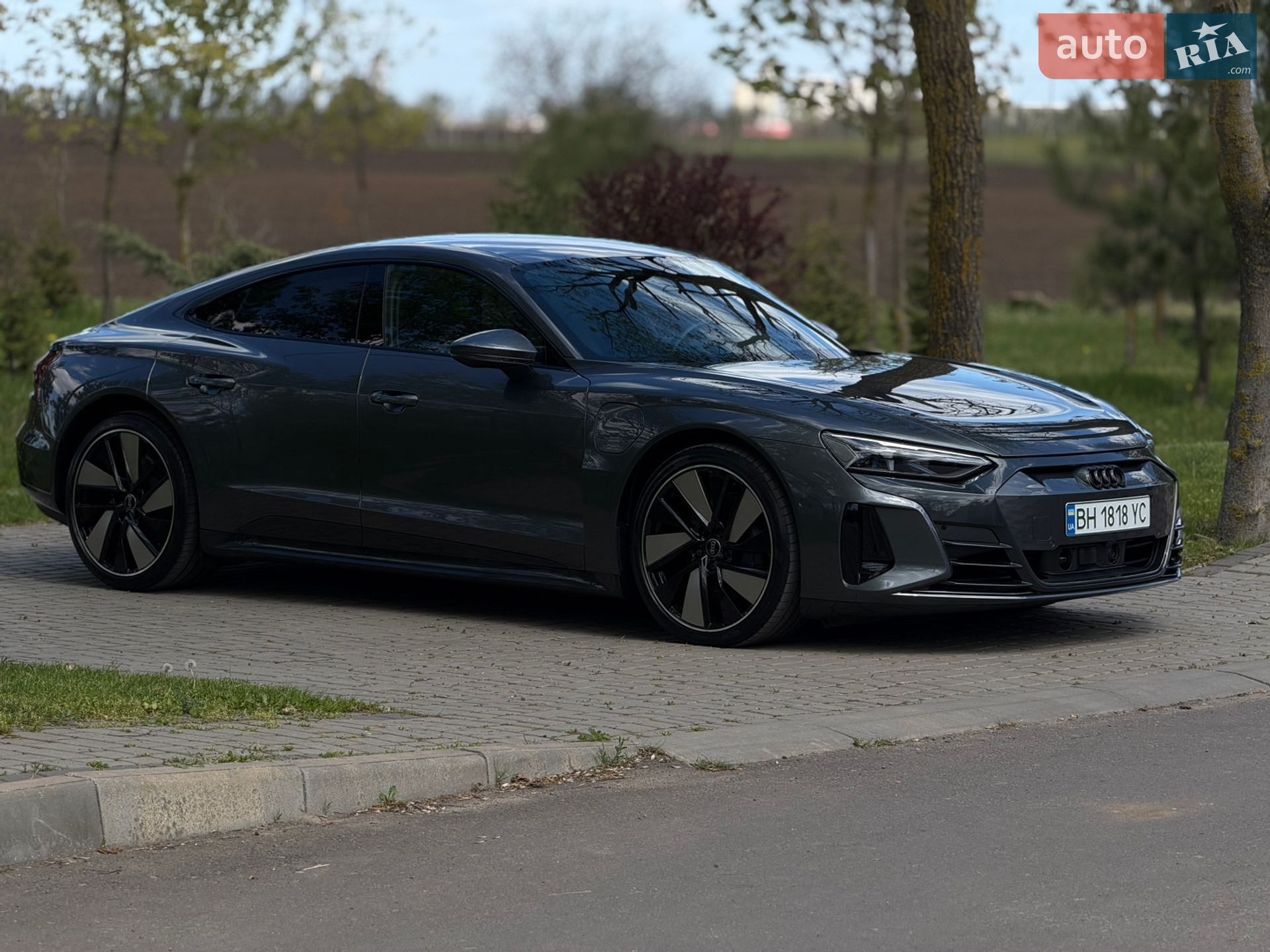 Audi e-tron GT 2023 VIN WAUZZZFW2P7007575 фото оголошення 2 з 22