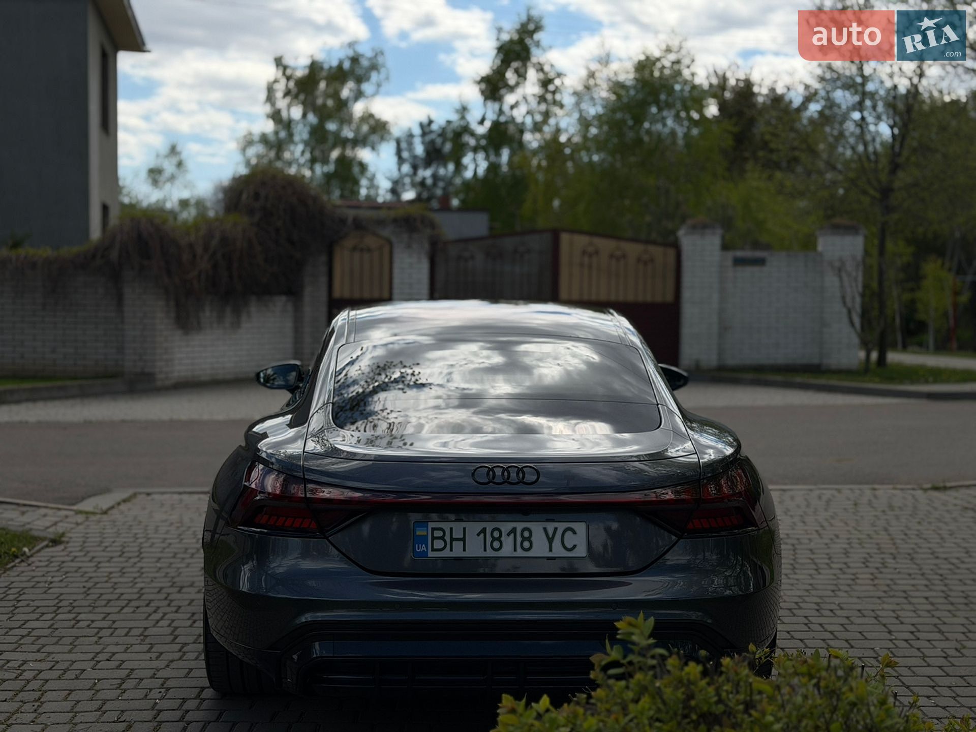 Audi e-tron GT 2023 VIN WAUZZZFW2P7007575 фото оголошення 7 з 22