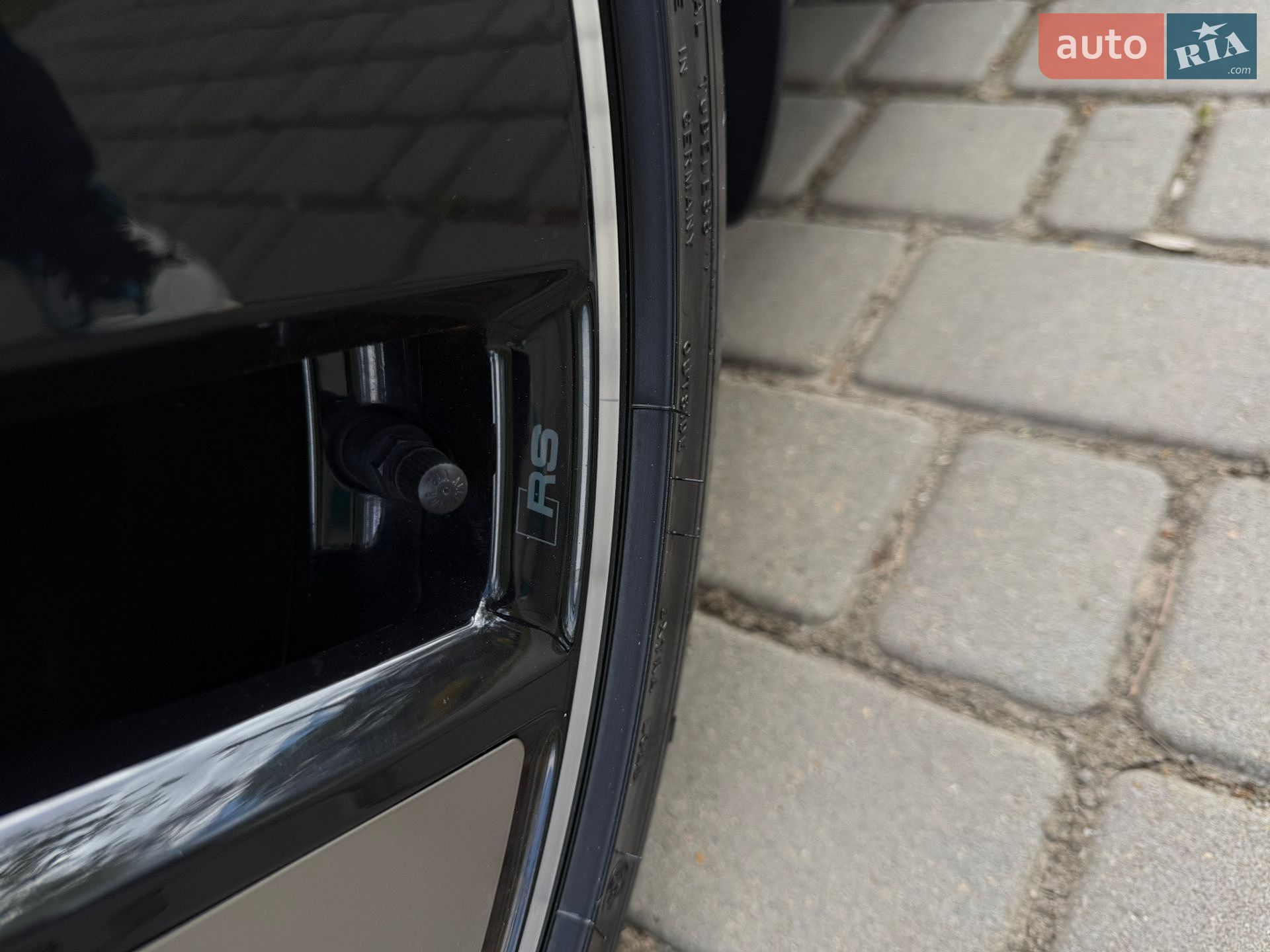 Audi e-tron GT 2023 VIN WAUZZZFW2P7007575 фото оголошення 18 з 22