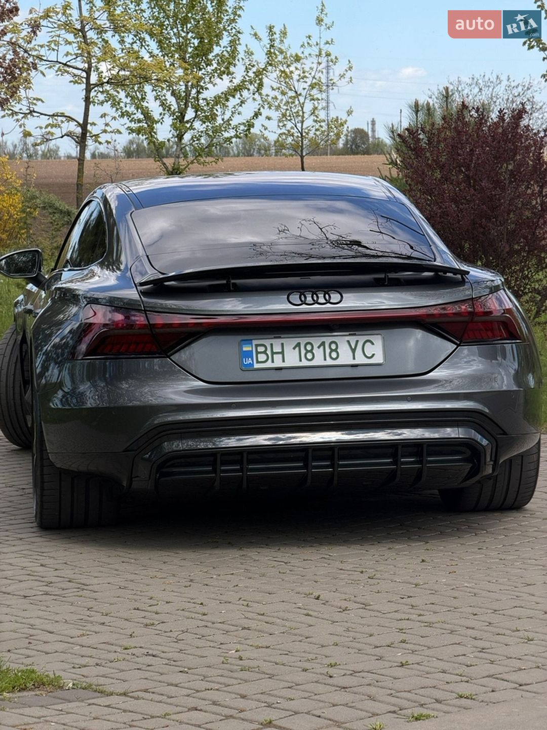 Audi e-tron GT 2023 VIN WAUZZZFW2P7007575 фото оголошення 12 з 22