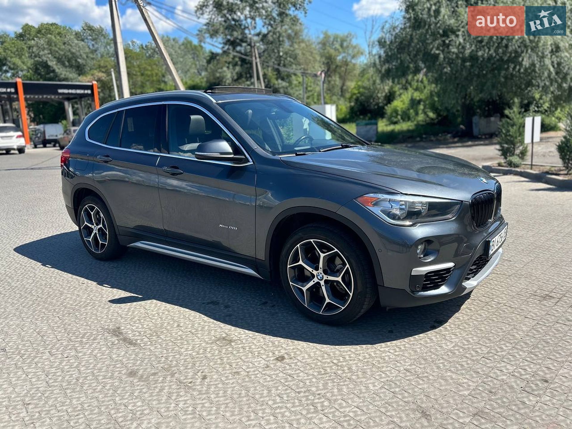 BMW X1 2018 VIN WBXHT3C38J5K31544 фото оголошення 2 з 8
