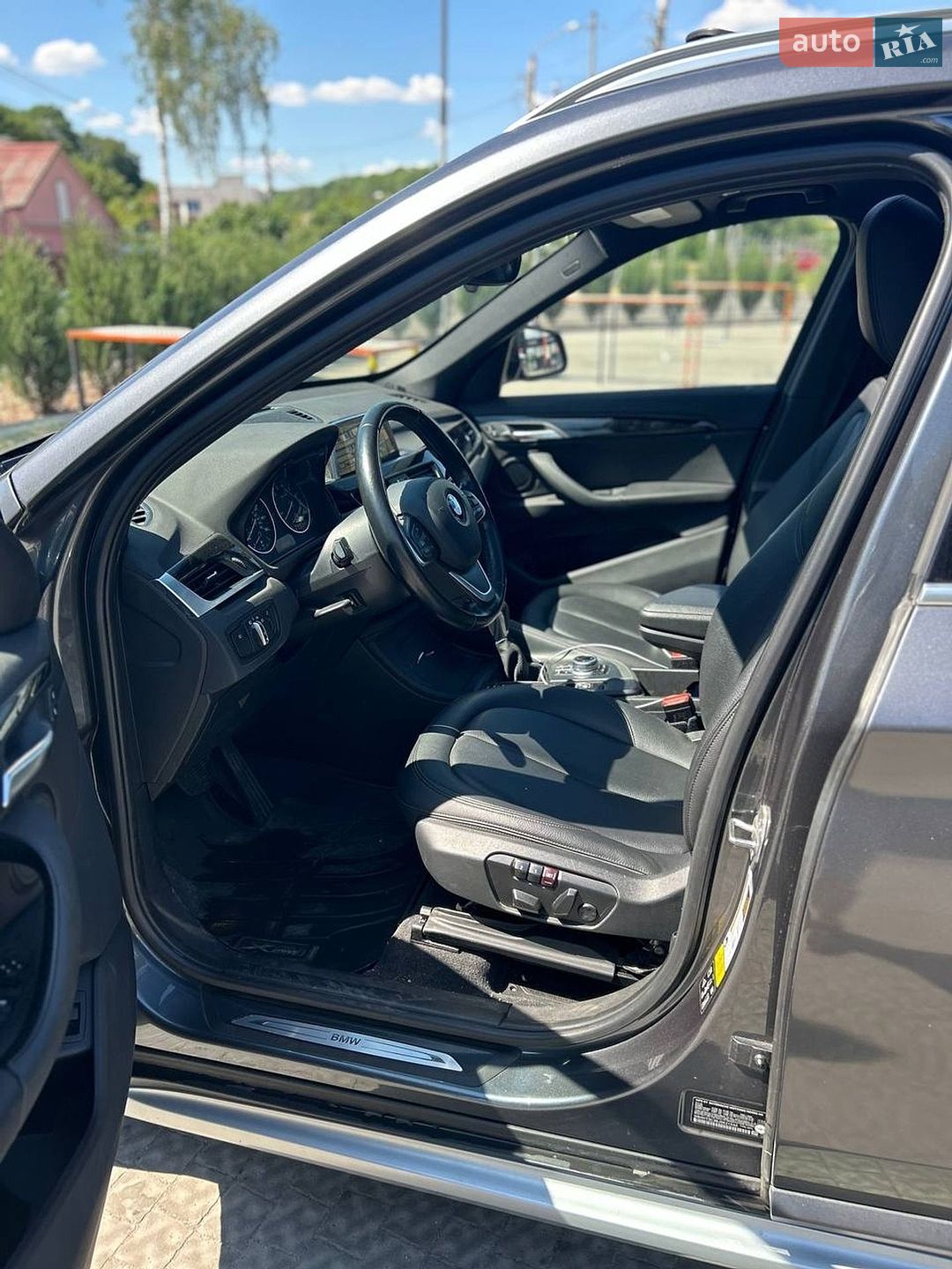 BMW X1 2018 VIN WBXHT3C38J5K31544 фото оголошення 6 з 8