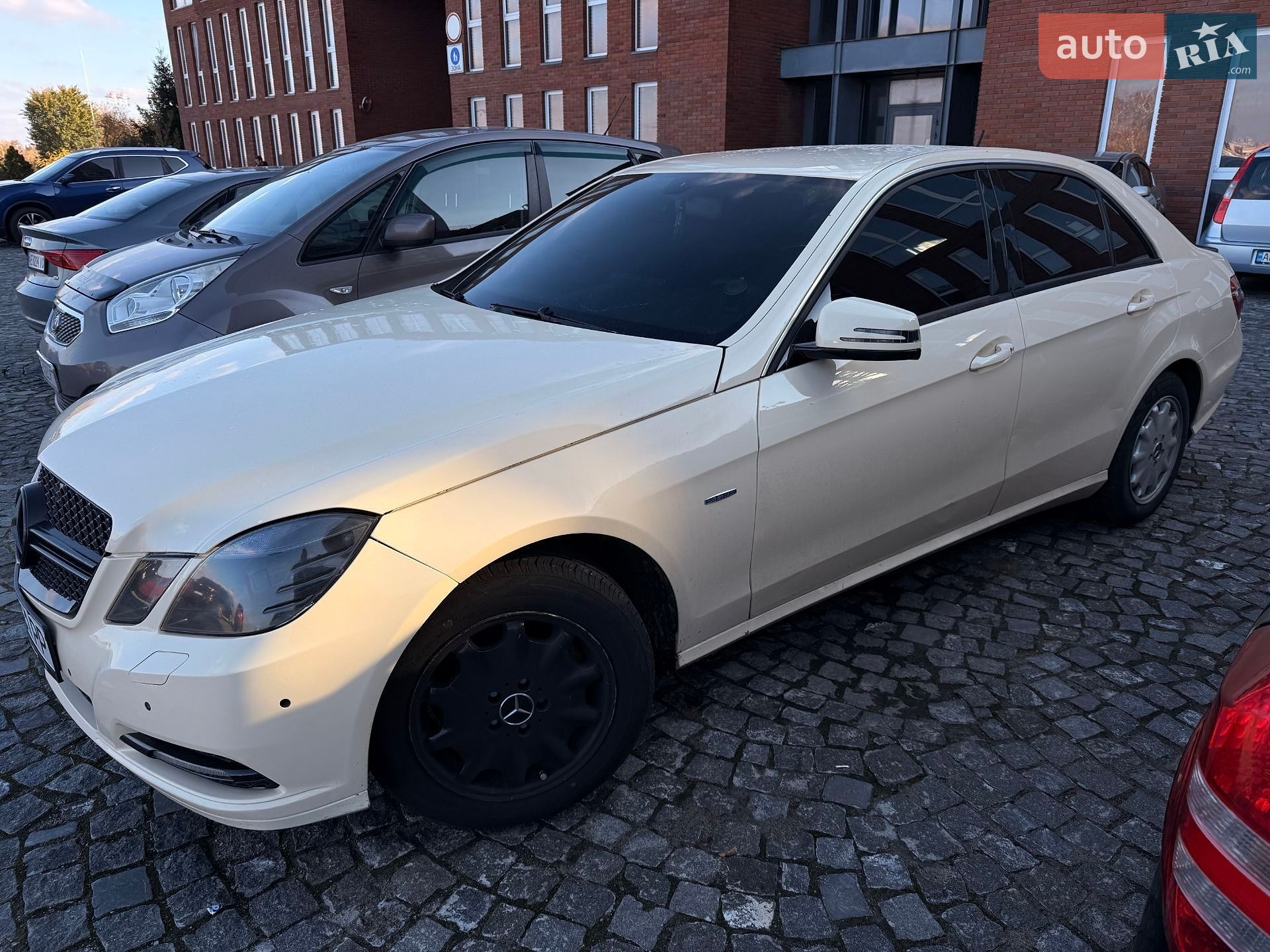 Mercedes-Benz E-Class 2010 VIN WDD2120051A214908 фото оголошення 7 з 16