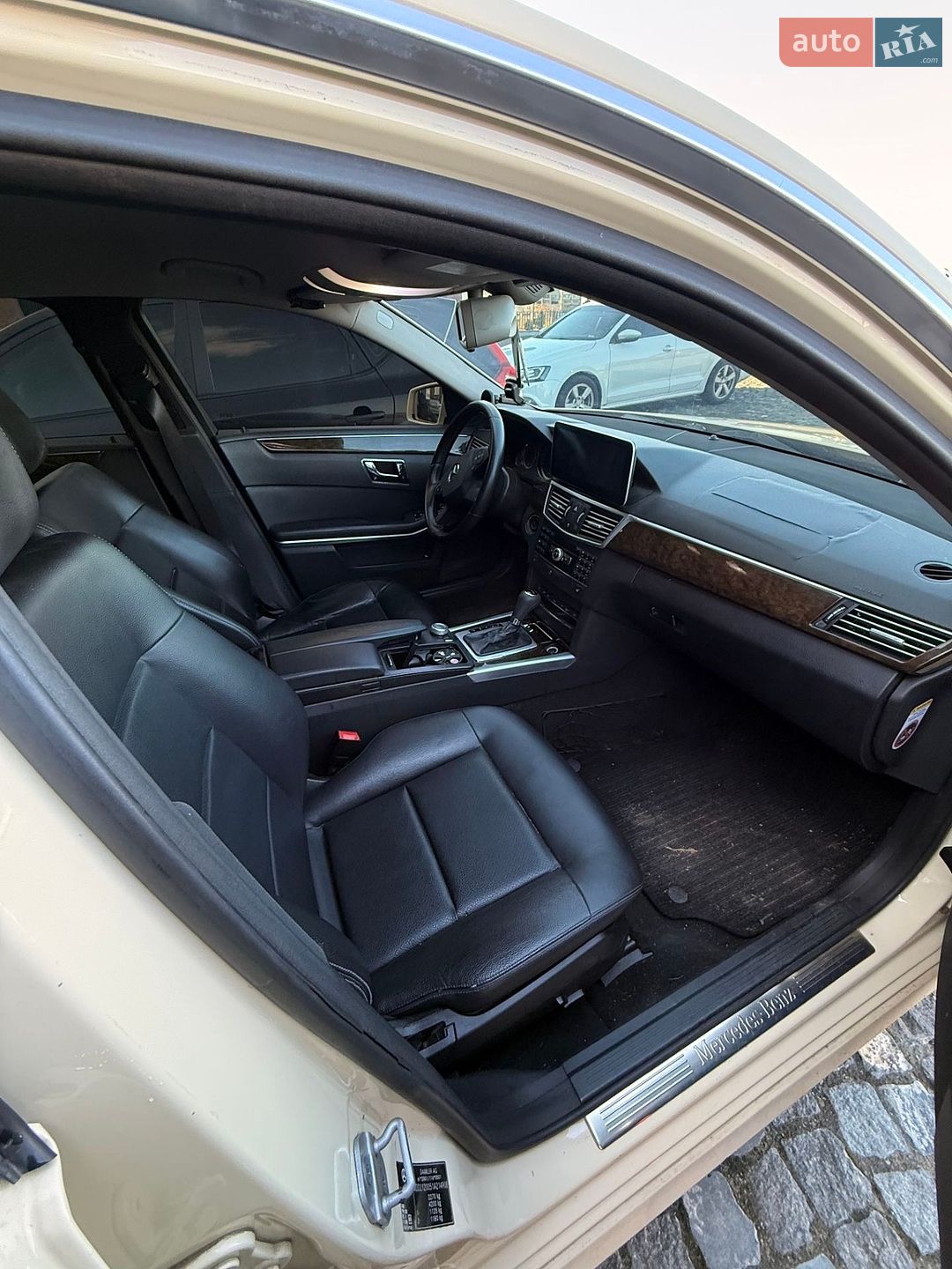 Mercedes-Benz E-Class 2010 VIN WDD2120051A214908 фото оголошення 11 з 16