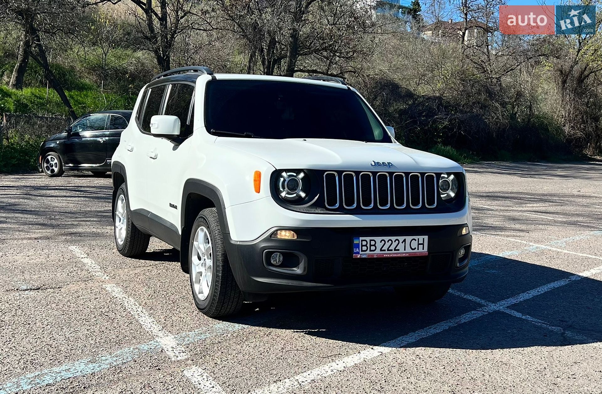 Jeep Renegade 2016 VIN 1C4BU0000GPD13870 фото оголошення 2 з 16