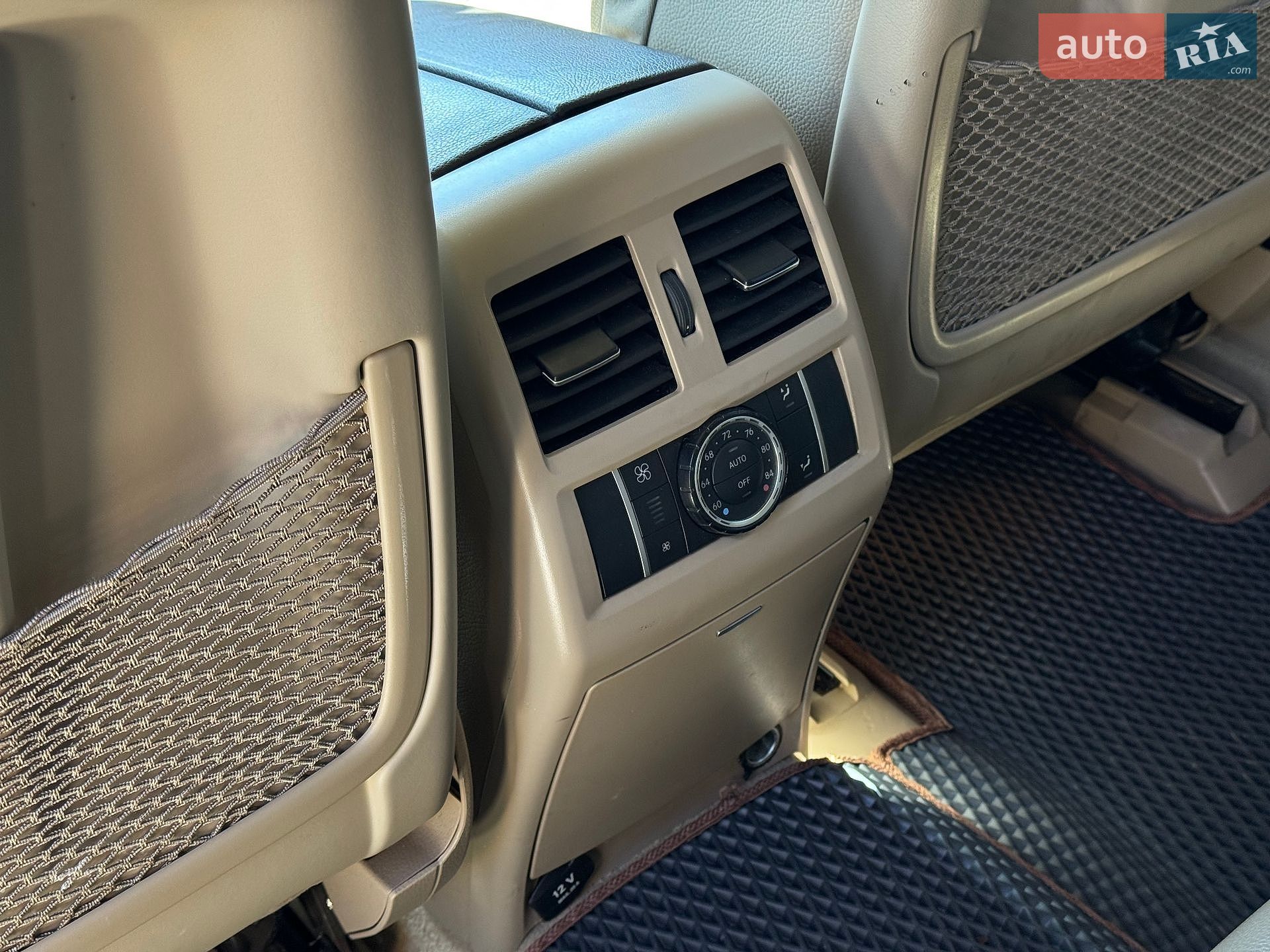 Mercedes-Benz GL-Class 2012 VIN 4JGDF2EE0DA083022 фото оголошення 30 з 44
