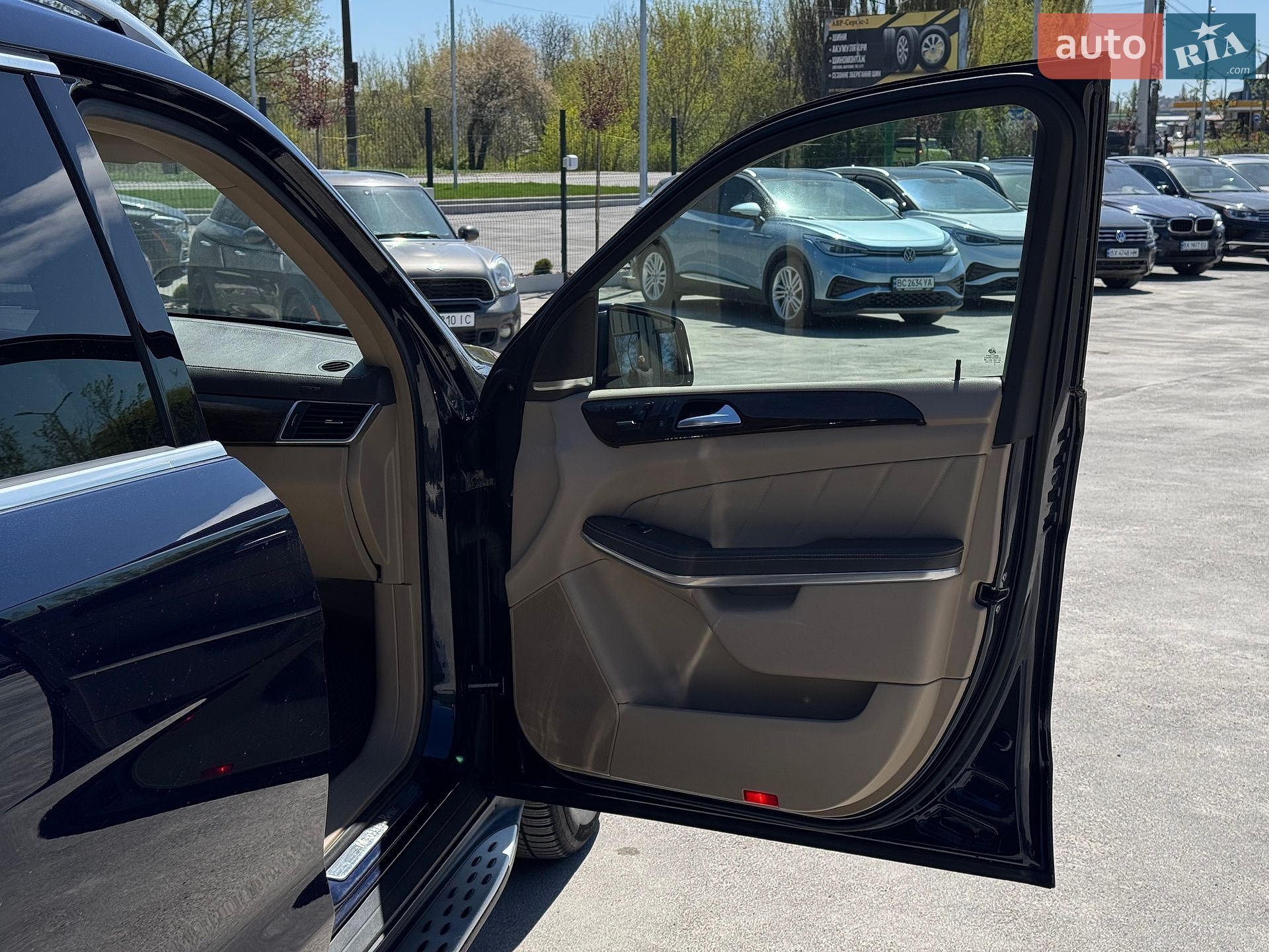 Mercedes-Benz GL-Class 2012 VIN 4JGDF2EE0DA083022 фото оголошення 38 з 44