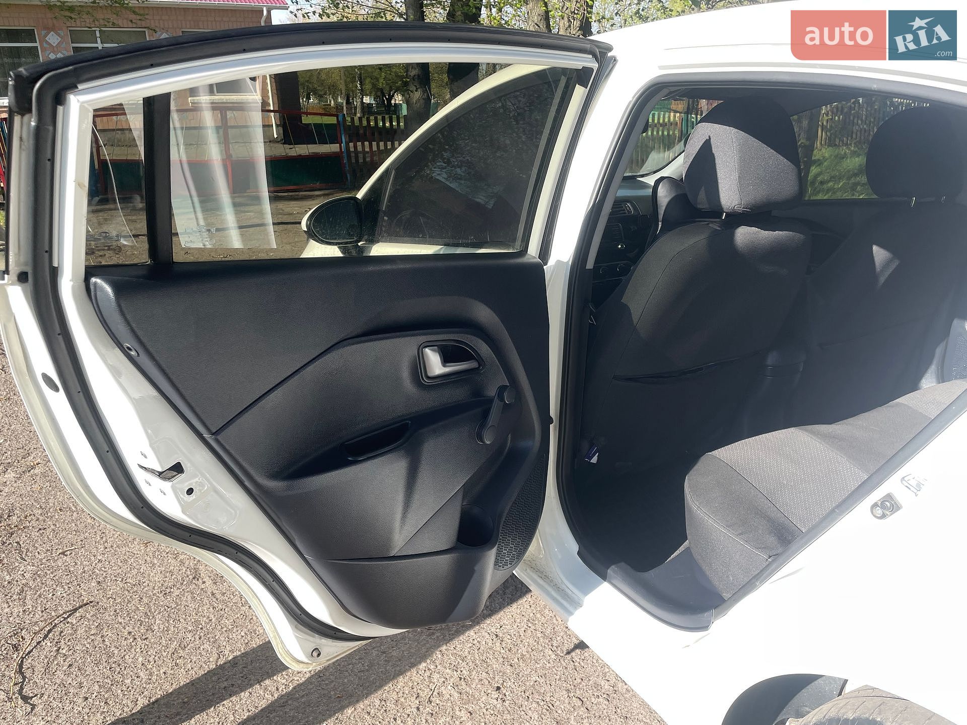 KIA RIO 2017 VIN KNADN412AG6104376 фото оголошення 13 з 15