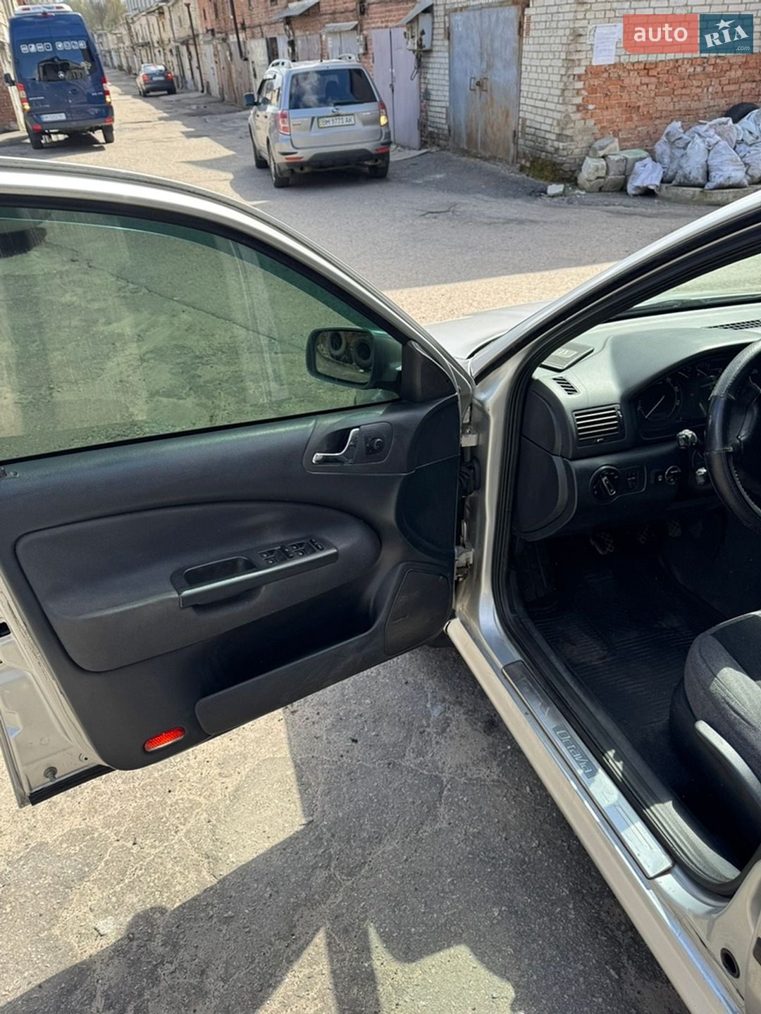 Skoda Octavia 2004 VIN TMBBL41U84B011167 фото оголошення 6 з 18