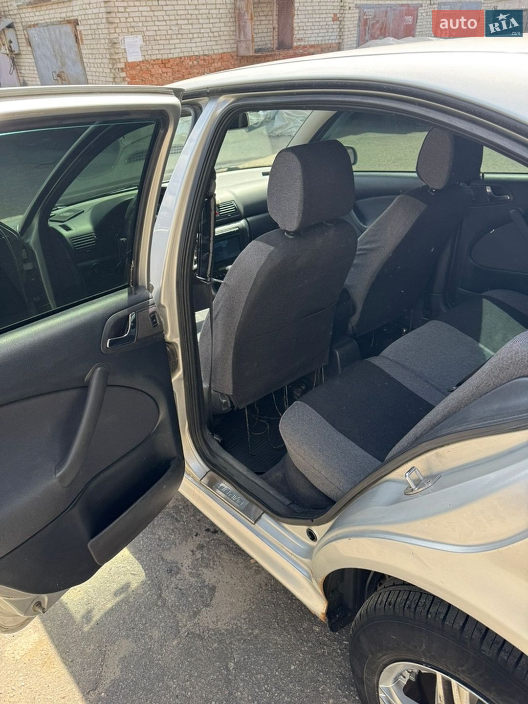 Skoda Octavia 2004 VIN TMBBL41U84B011167 фото оголошення 8 з 18