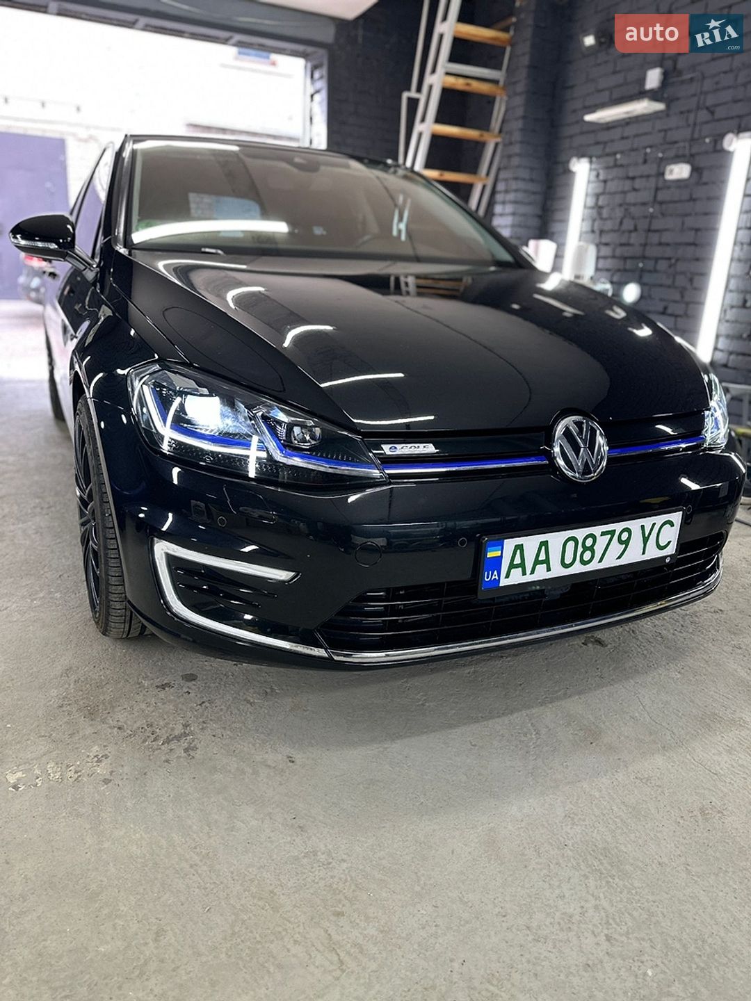 Volkswagen e-Golf 2019 VIN WVWZZZAUZK8990261 фото оголошення 3 з 18
