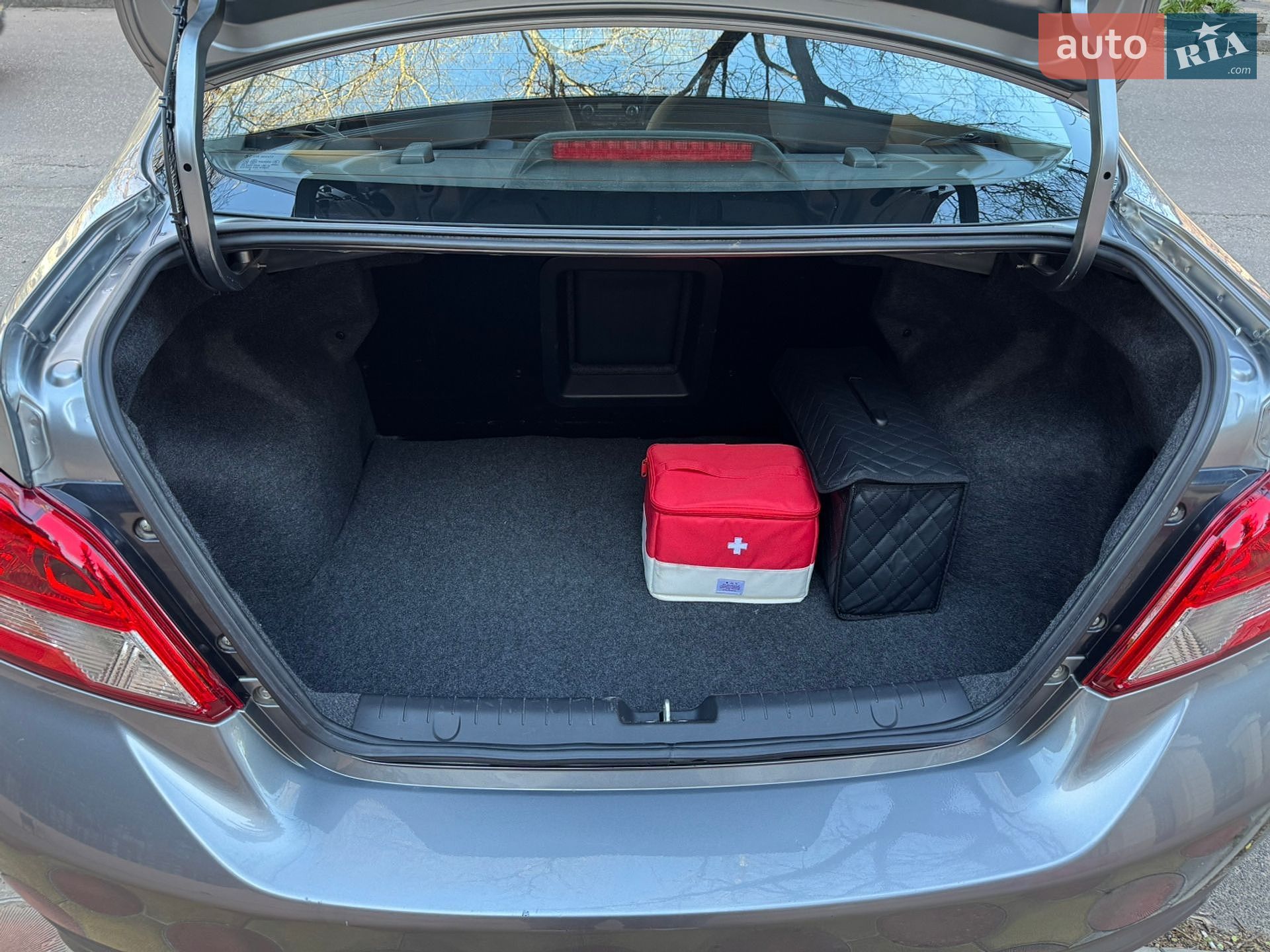Mitsubishi Mirage 2019 VIN ML32F4FJ6LHF01419 фото оголошення 12 з 23