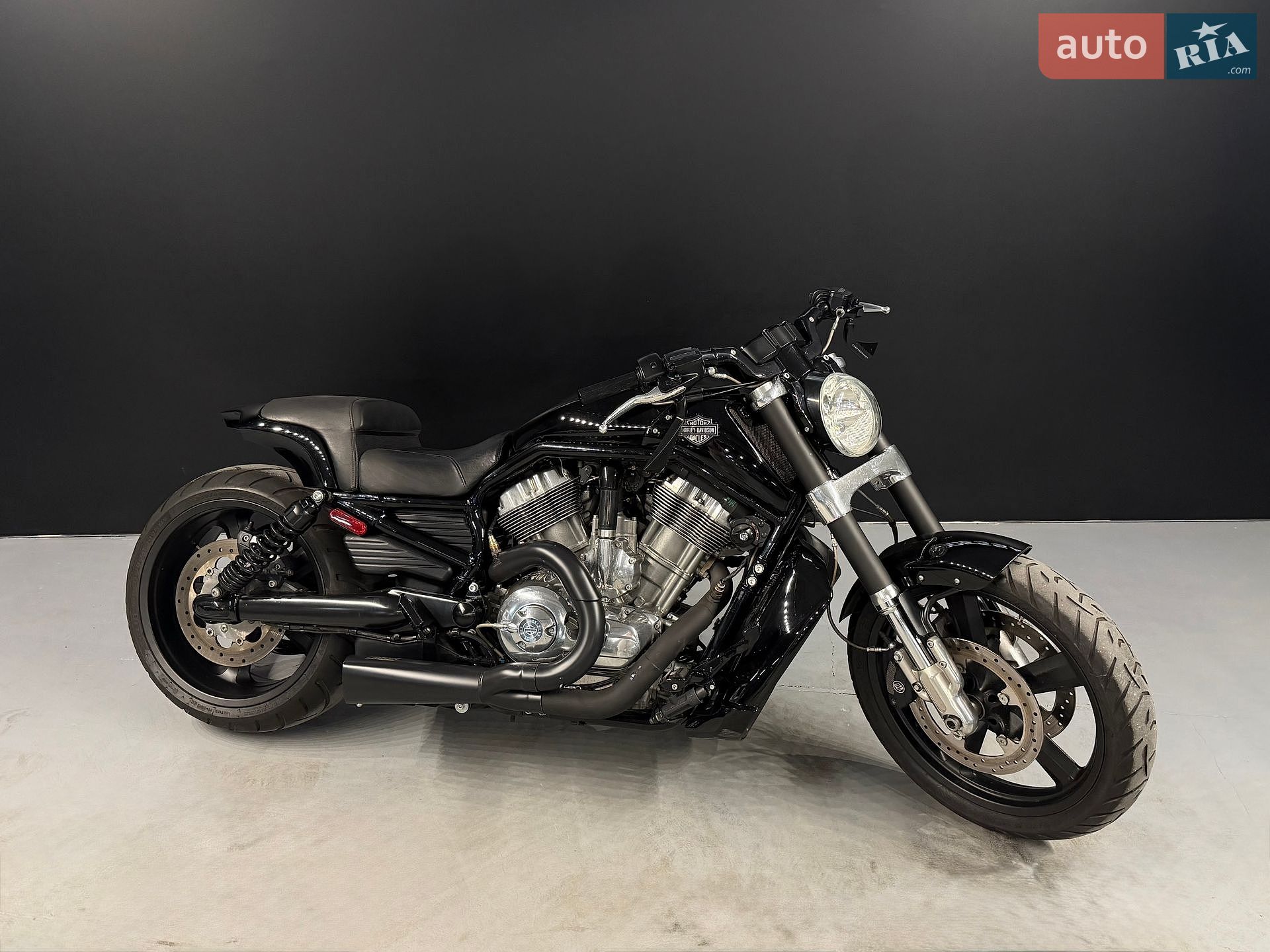 Harley-Davidson VRSCAW V-Rod 2011 VIN 1HD1HPH10BC804432 фото оголошення 13 з 17