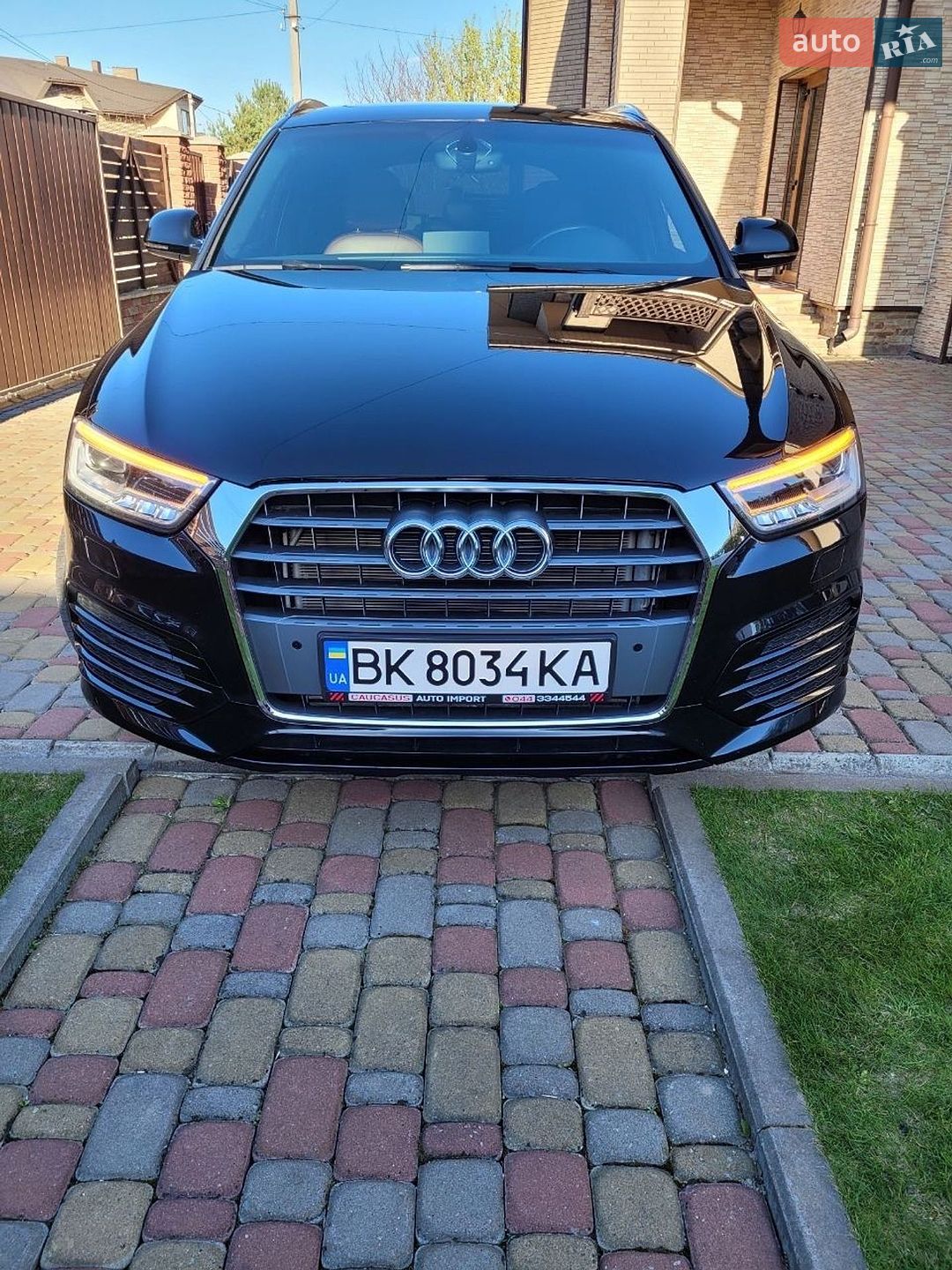 Audi Q3 2017 VIN WA1HCCFS5JR012513 фото оголошення 2 з 28