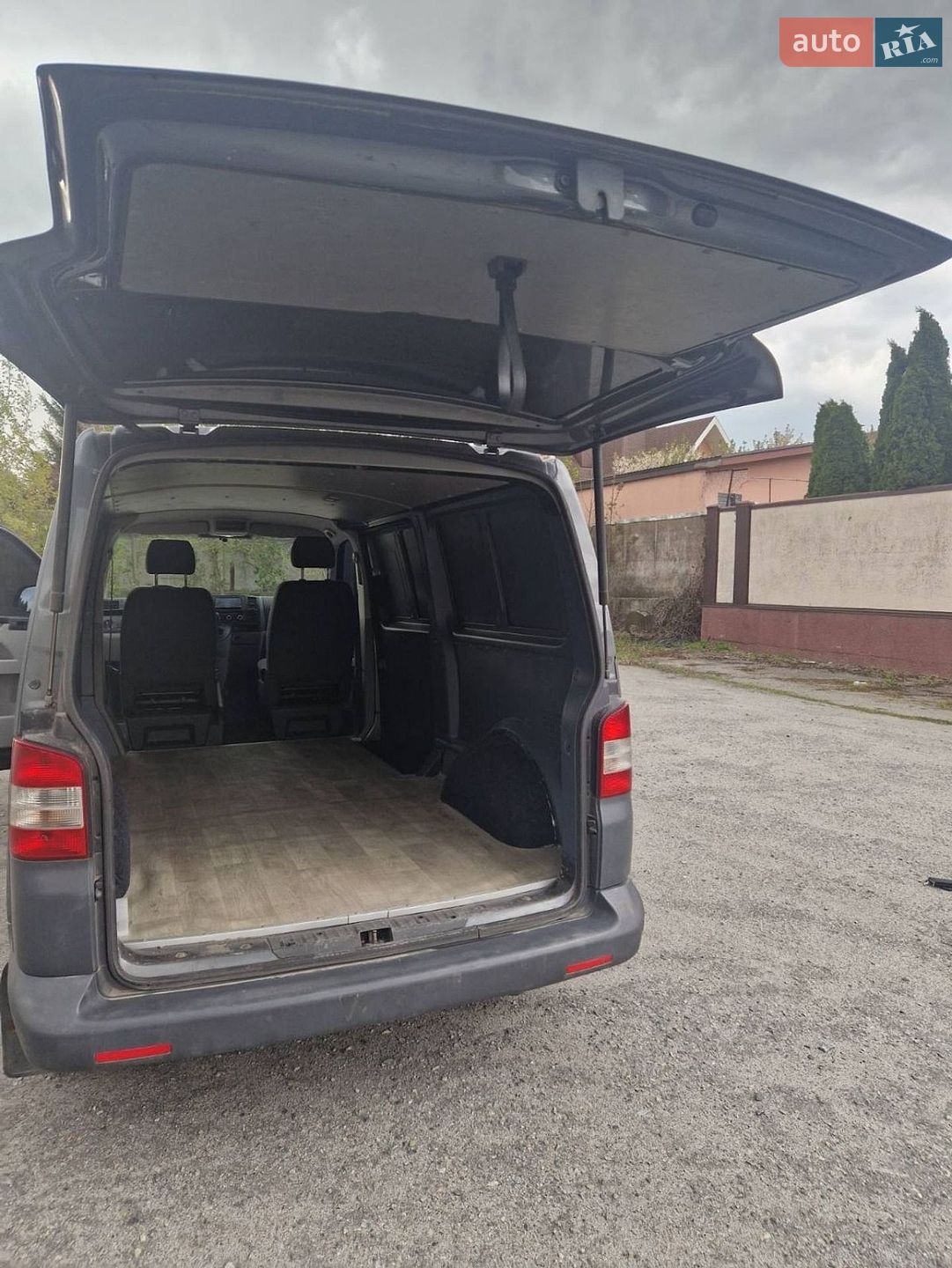 Volkswagen Transporter 2010 VIN WV1ZZZ7HZBH060429 фото оголошення 4 з 17