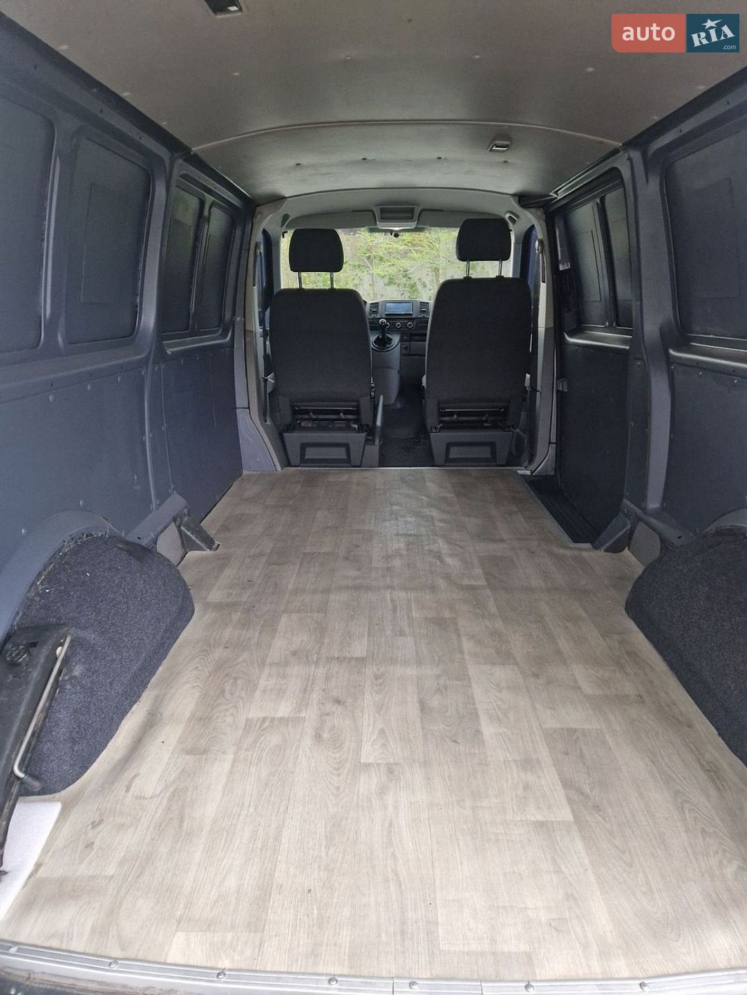 Volkswagen Transporter 2010 VIN WV1ZZZ7HZBH060429 фото оголошення 6 з 17