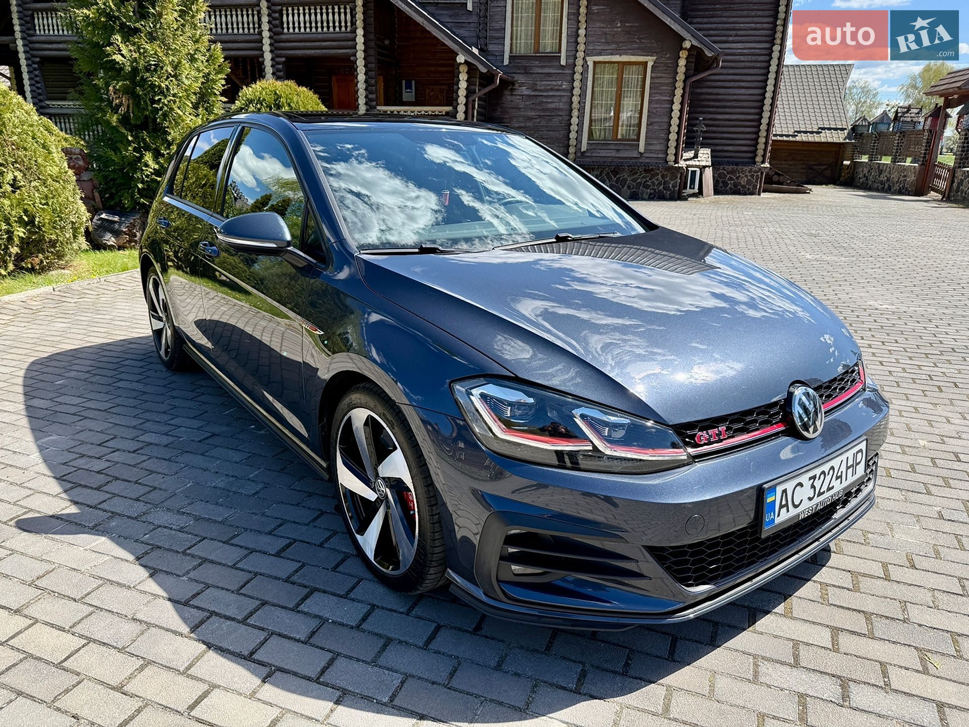 Volkswagen Golf GTI 2018 VIN 3VW447AU8JM277863 фото оголошення 5 з 35
