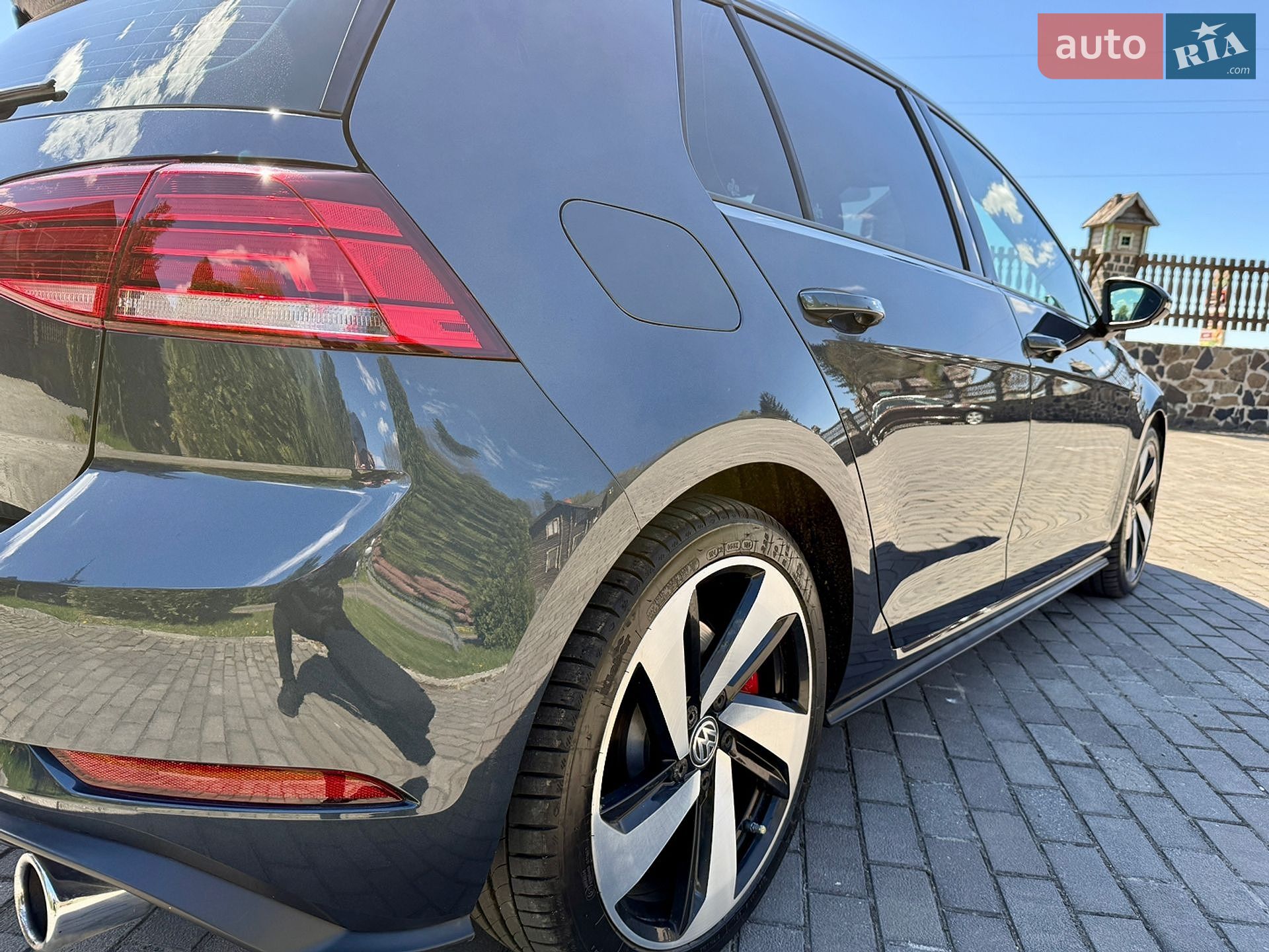Volkswagen Golf GTI 2018 VIN 3VW447AU8JM277863 фото оголошення 15 з 35