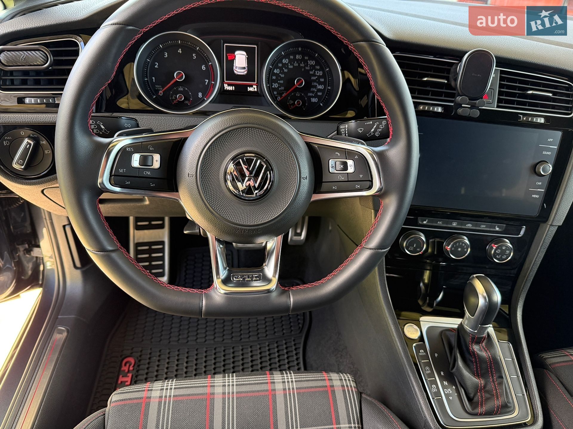 Volkswagen Golf GTI 2018 VIN 3VW447AU8JM277863 фото оголошення 26 з 35