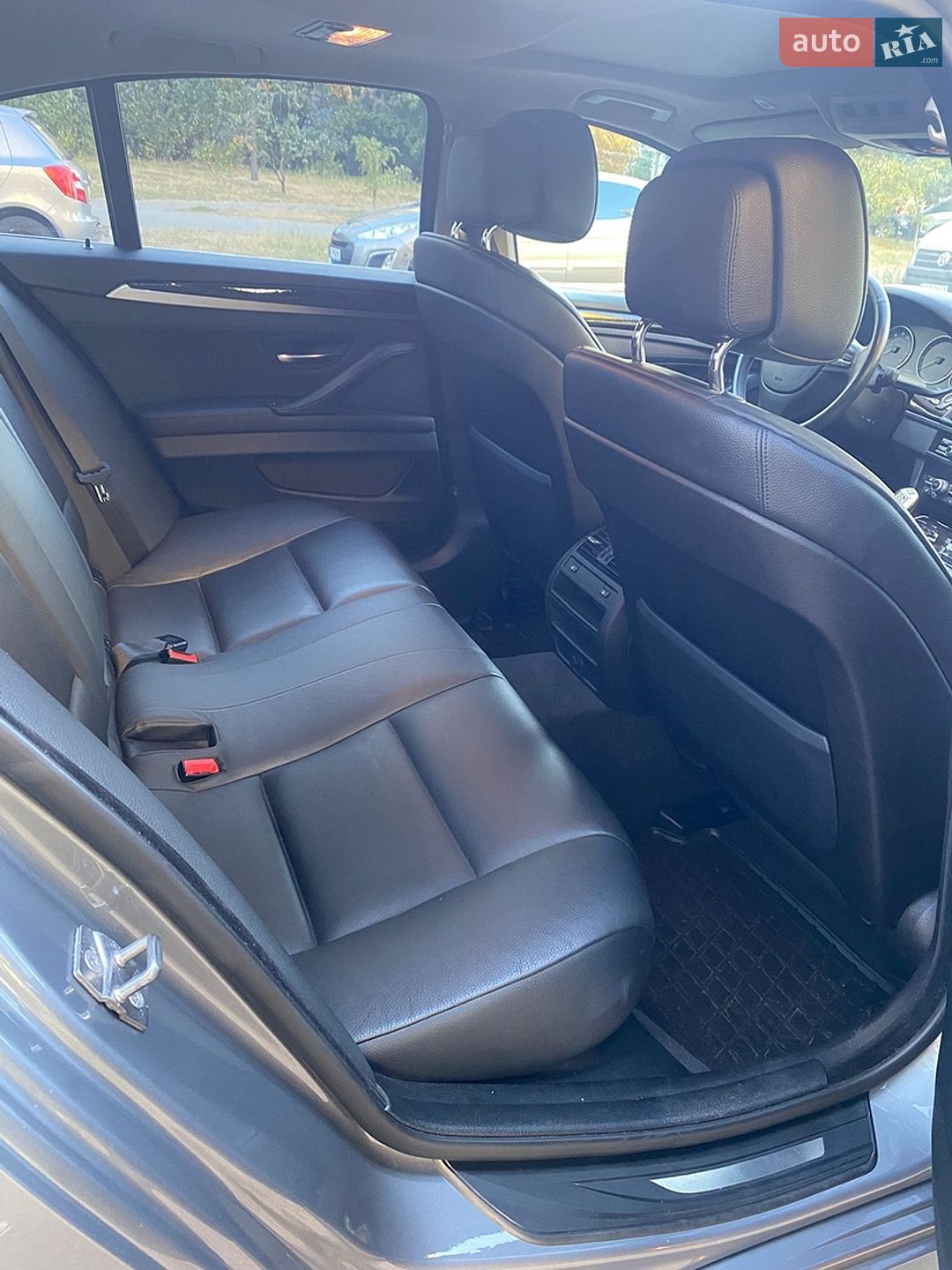 BMW 5 Series 2012 VIN WBAFU7C5XCDU63045 фото оголошення 8 з 9