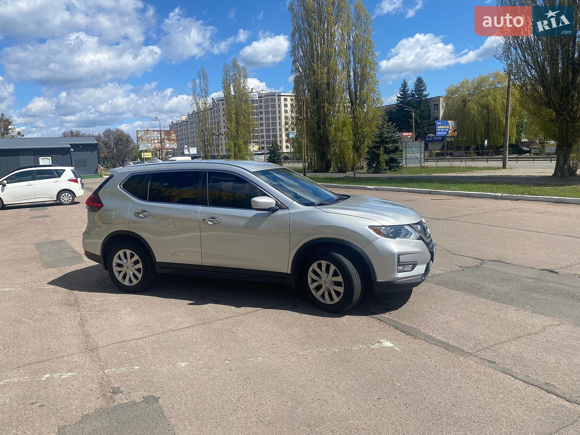 Nissan Rogue 2017 VIN KNMAT2MV2HP559615 фото оголошення 15 з 39
