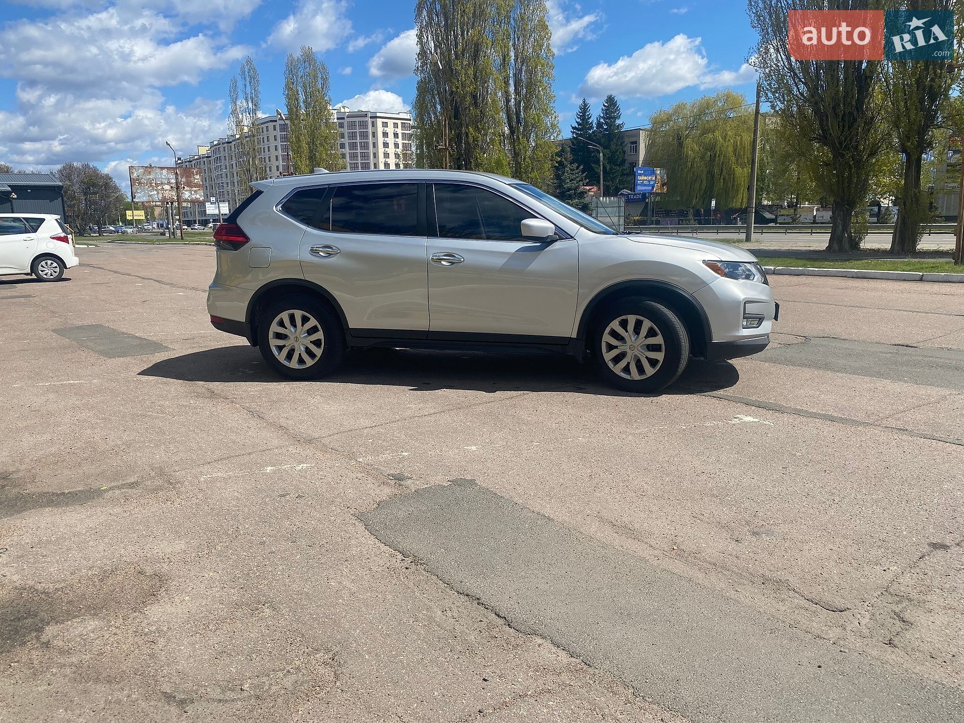Nissan Rogue 2017 VIN KNMAT2MV2HP559615 фото оголошення 22 з 39