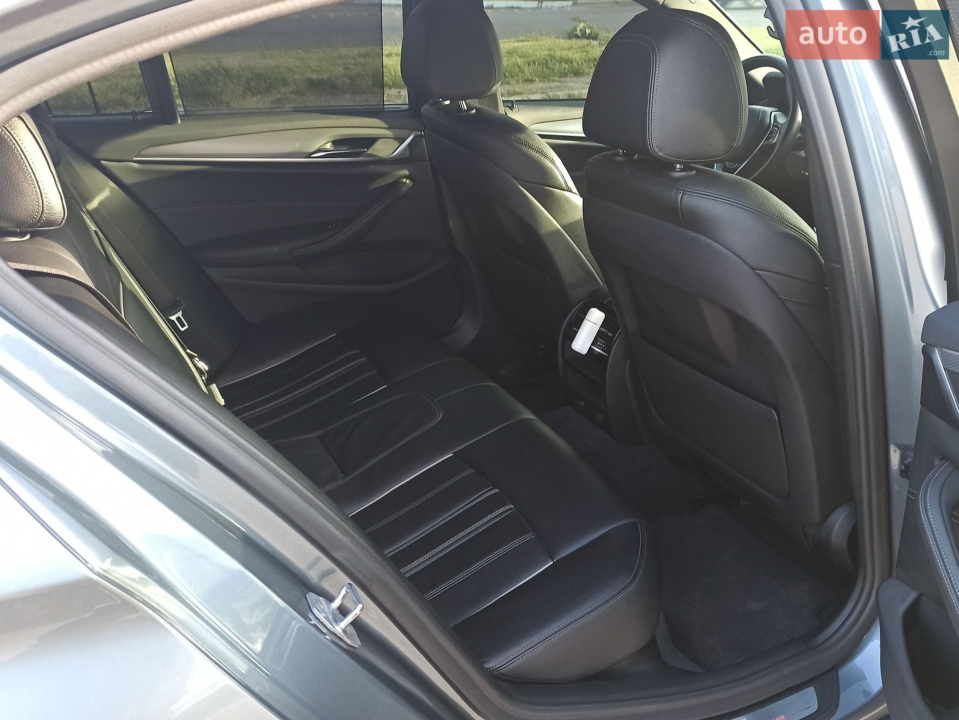 BMW 5 Series 2018 VIN WBAJE7C59KWW10059 фото оголошення 15 з 25