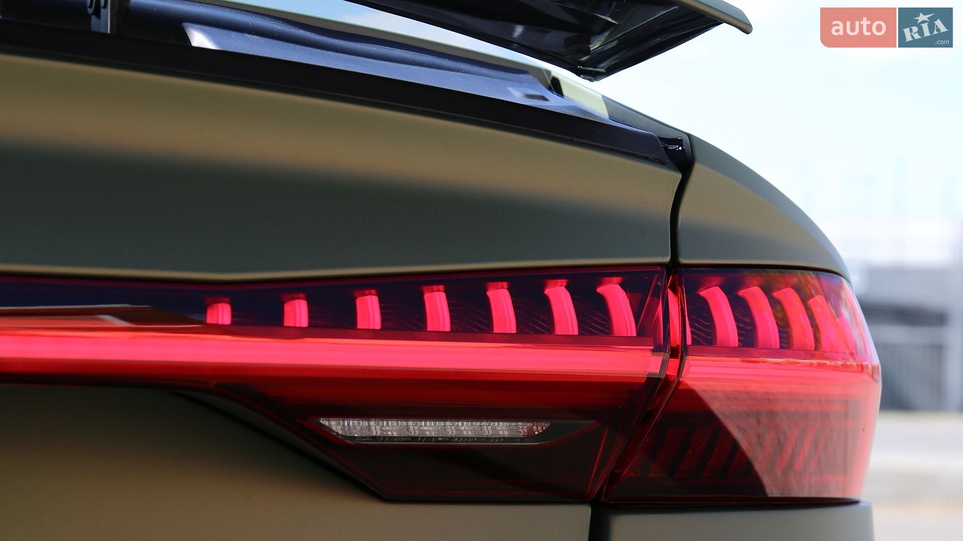 Audi A7 Sportback 2018 VIN WAUP2AF23KN033262 фото оголошення 32 з 63