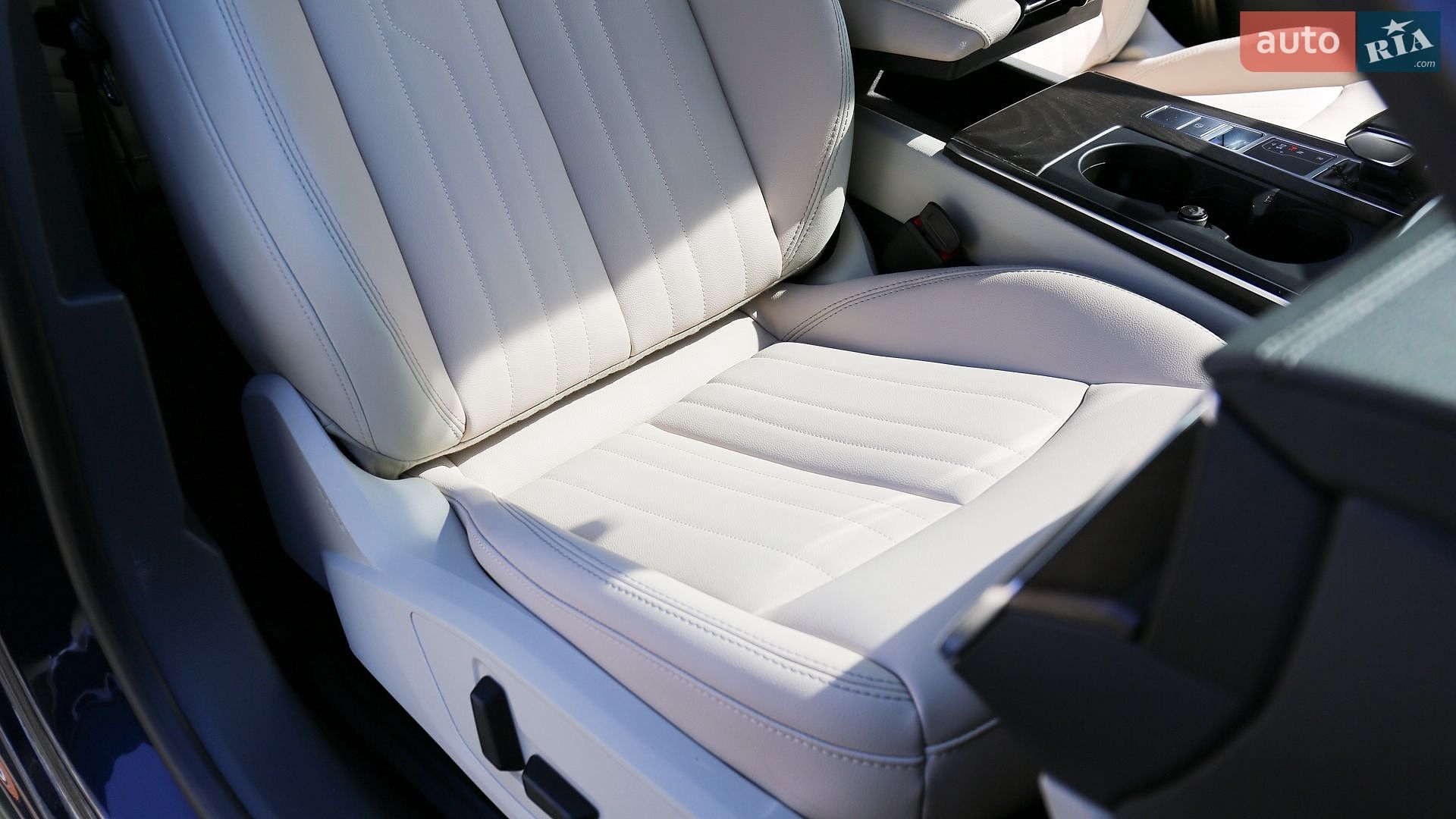 Audi A7 Sportback 2018 VIN WAUP2AF23KN033262 фото оголошення 34 з 63