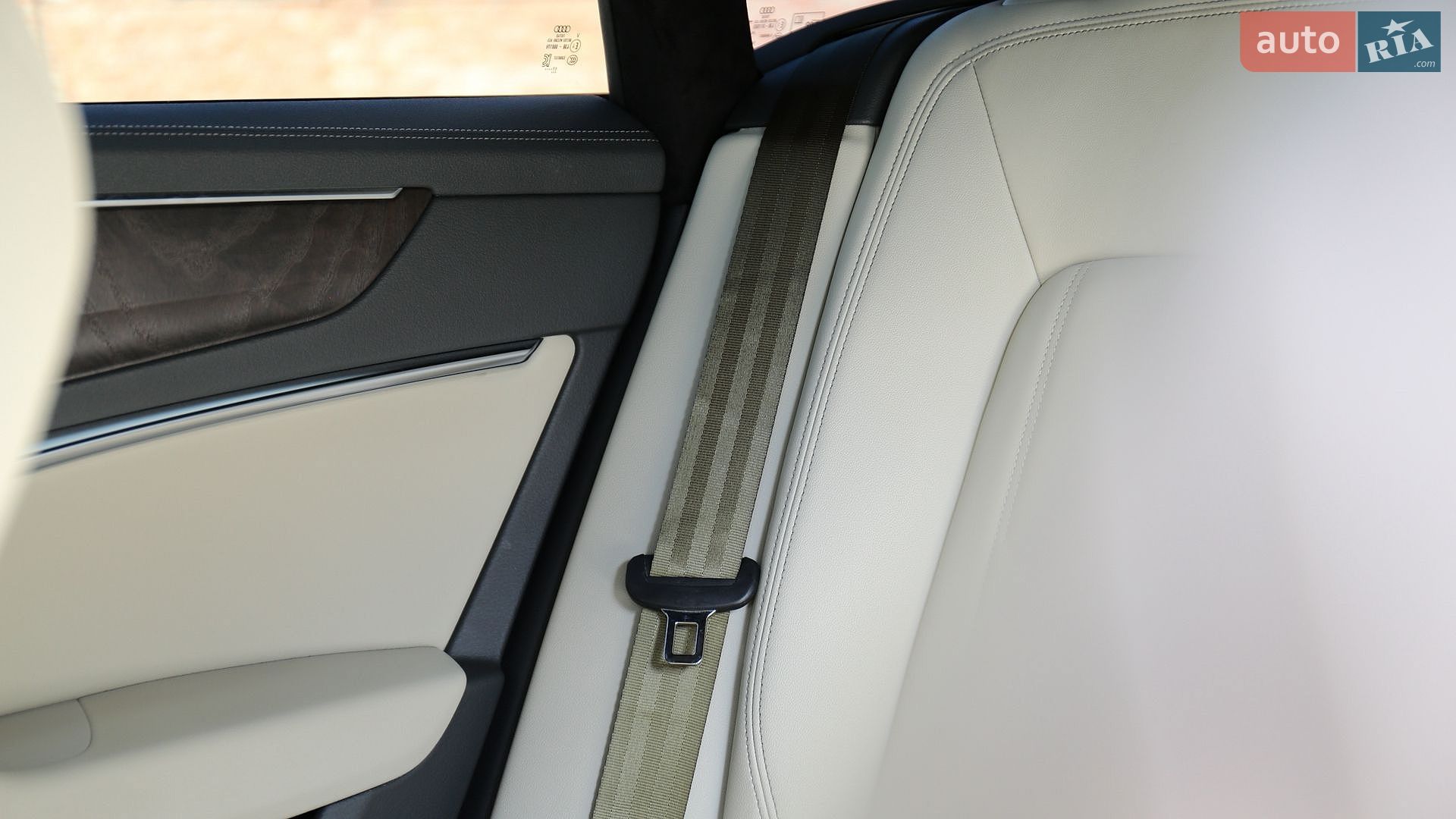 Audi A7 Sportback 2018 VIN WAUP2AF23KN033262 фото оголошення 50 з 63