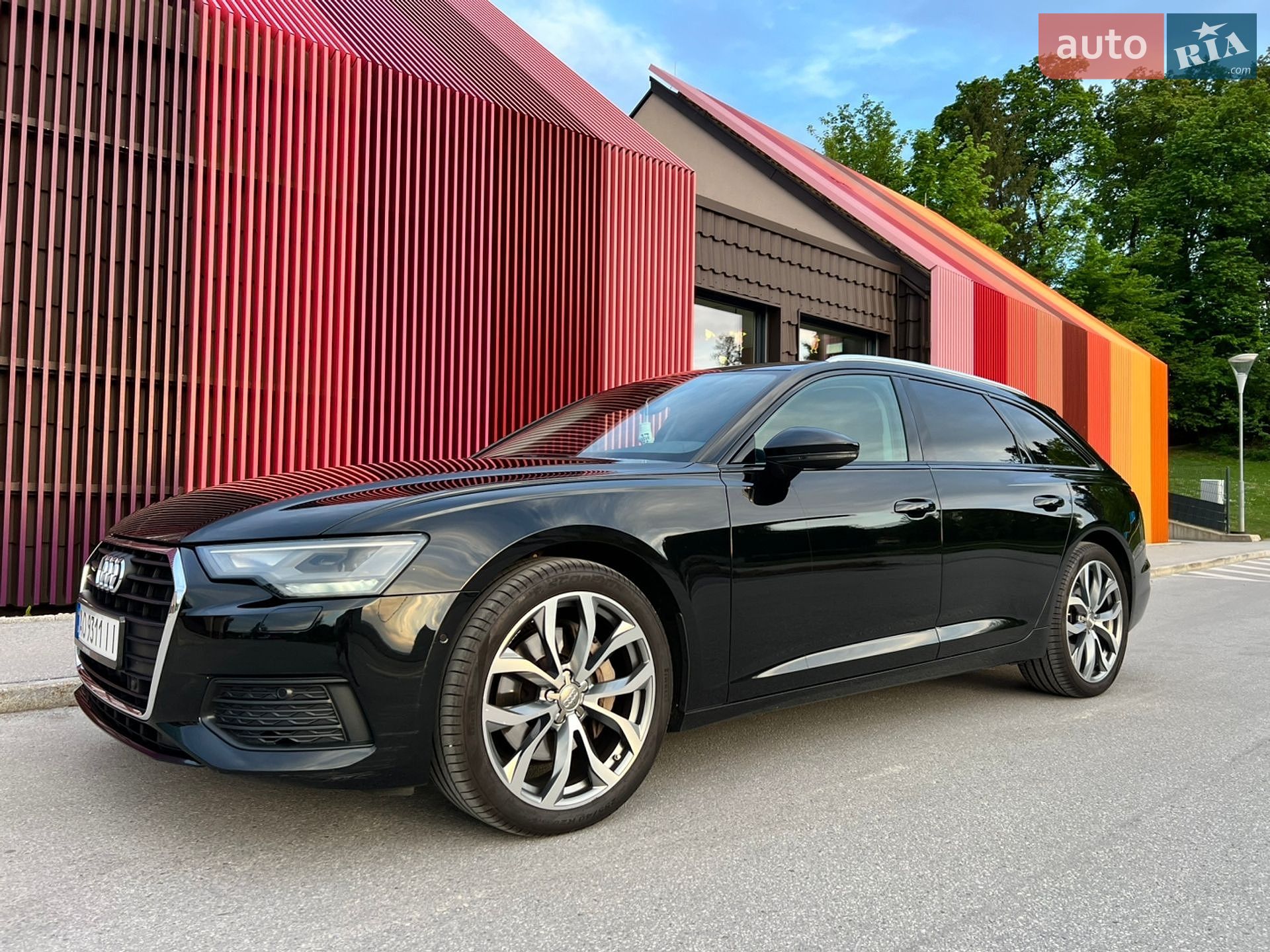Audi A6 2019 VIN WAUZZZF22LN009667 фото оголошення 12 з 29