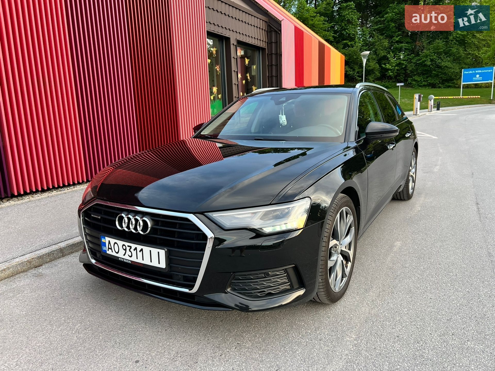 Audi A6 2019 VIN WAUZZZF22LN009667 фото оголошення 13 з 29