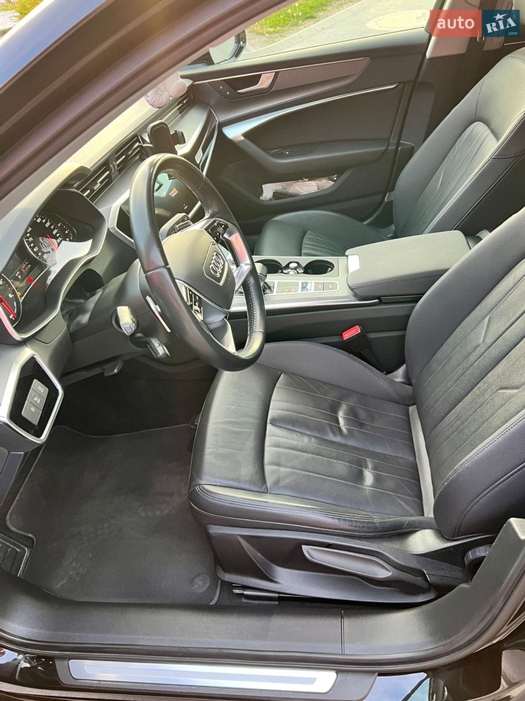 Audi A6 2019 VIN WAUZZZF22LN009667 фото оголошення 23 з 29
