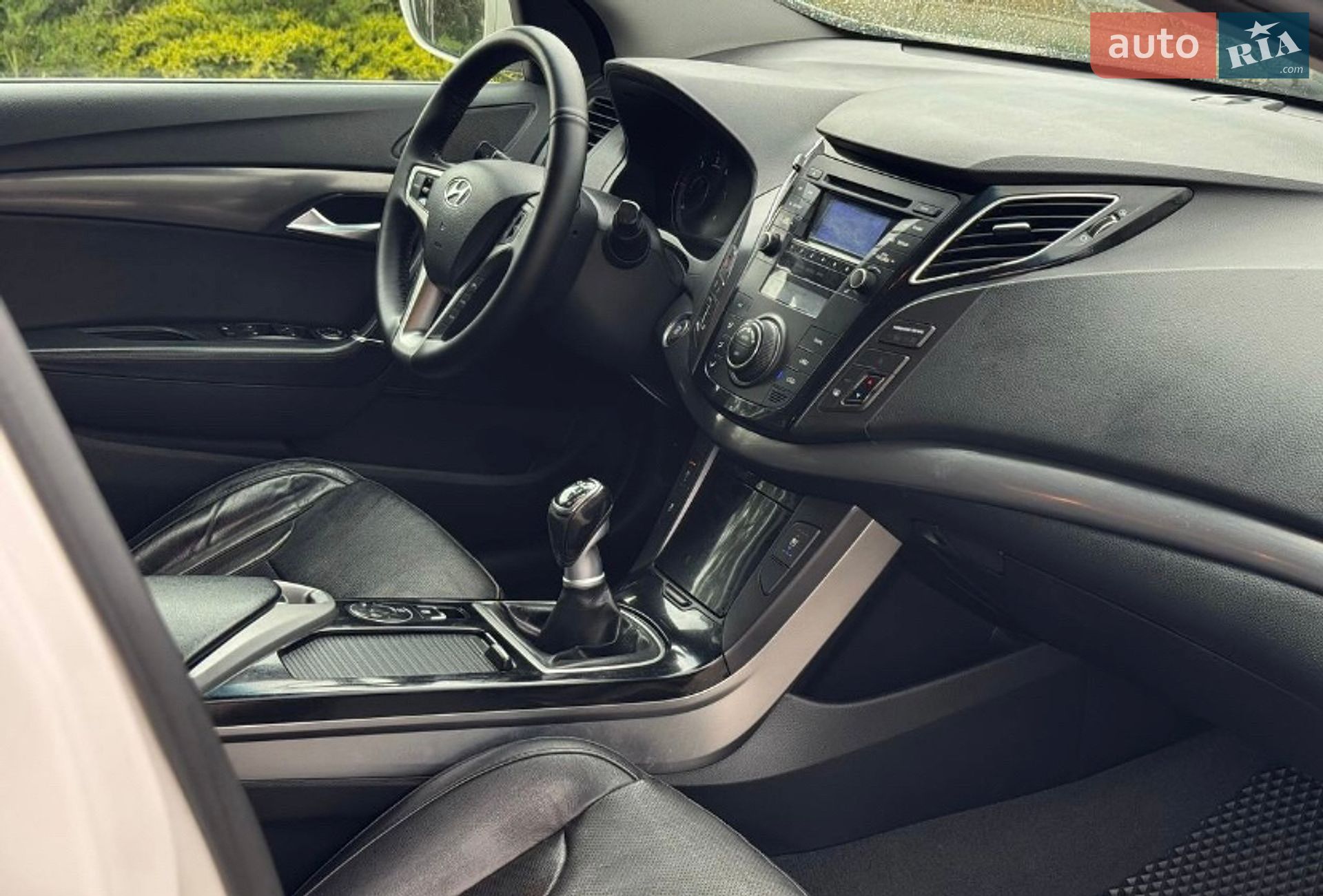 Hyundai i40 2012 VIN KMHLC81UACU028549 фото оголошення 13 з 19