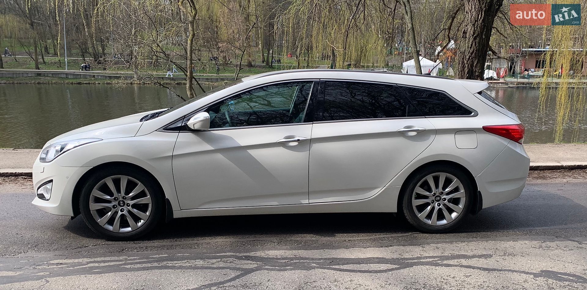 Hyundai i40 2012 VIN KMHLC81UACU028549 фото оголошення 15 з 19