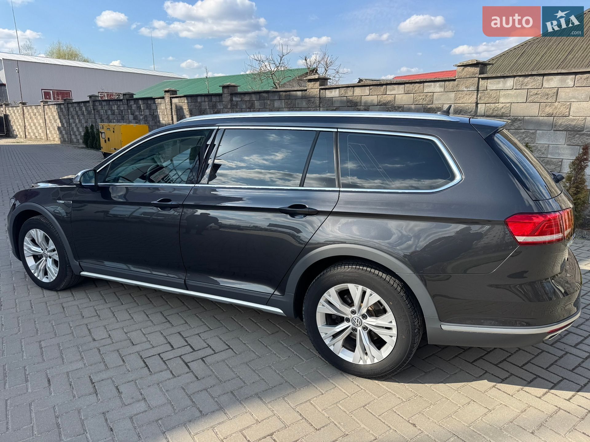 Volkswagen Passat Alltrack 2018 VIN WVWZZZ3CZKE044981 фото оголошення 9 з 37