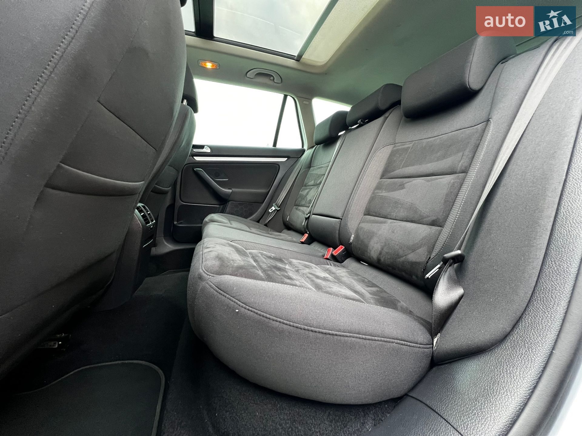 Volkswagen Golf 2011 VIN WVWZZZ1KZBM621886 фото оголошення 26 з 64