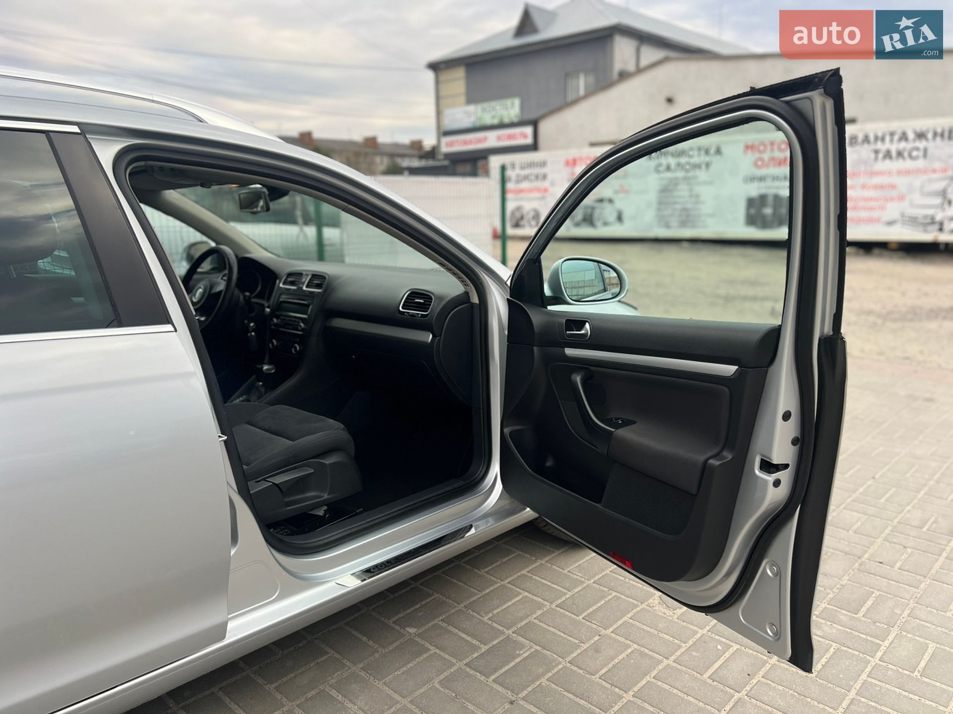 Volkswagen Golf 2011 VIN WVWZZZ1KZBM621886 фото оголошення 59 з 64