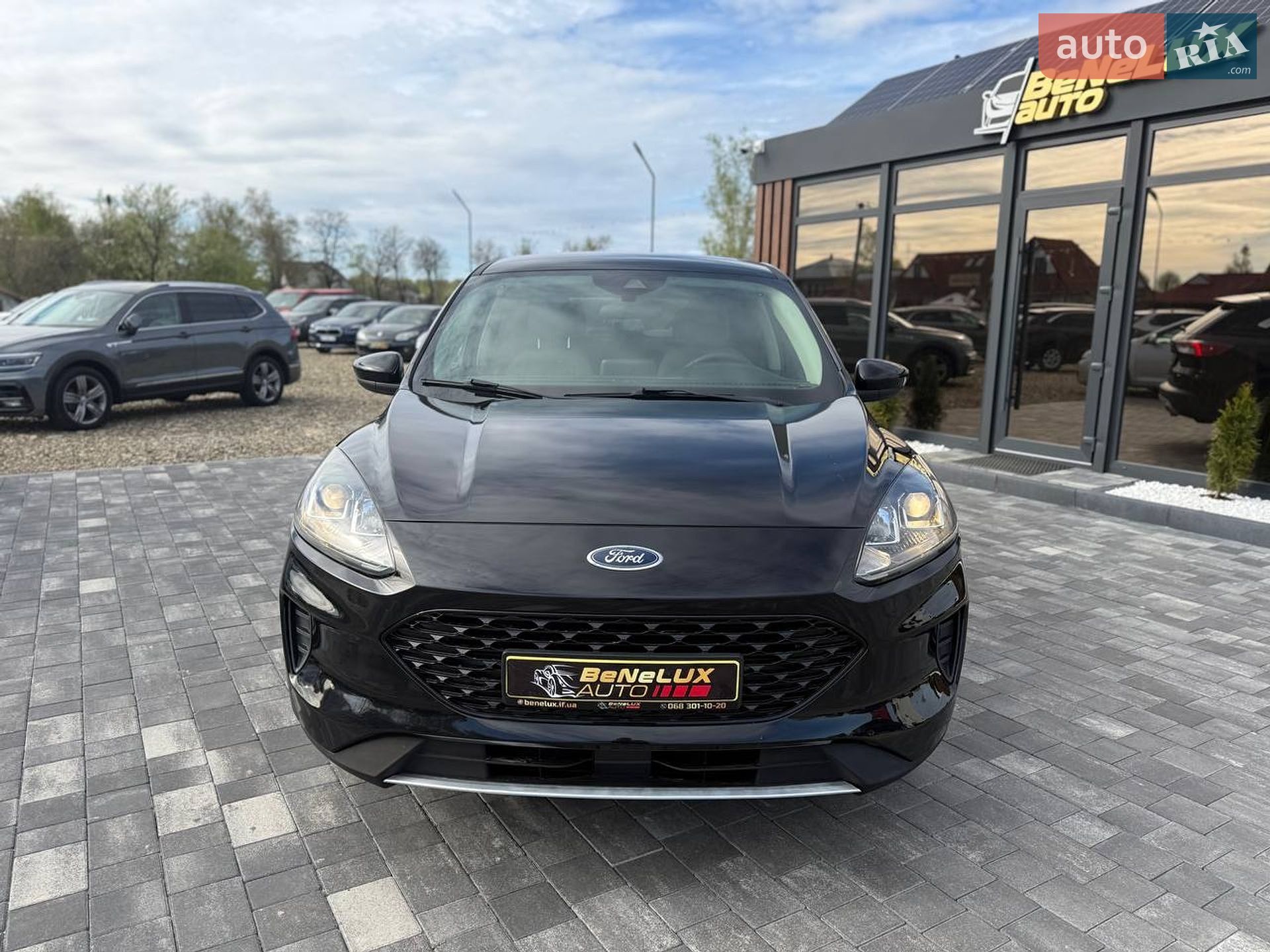Ford Escape 2020 VIN 1FMCU9G60LUB19000 фото оголошення 3 з 21