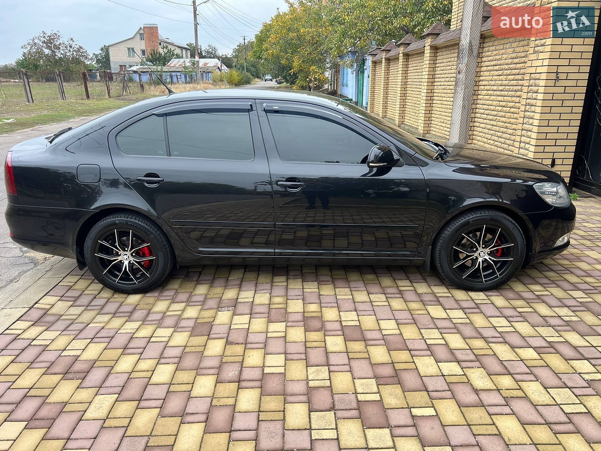 Skoda Octavia 2009 VIN TMBCJ61Z8AC000967 фото оголошення 2 з 22
