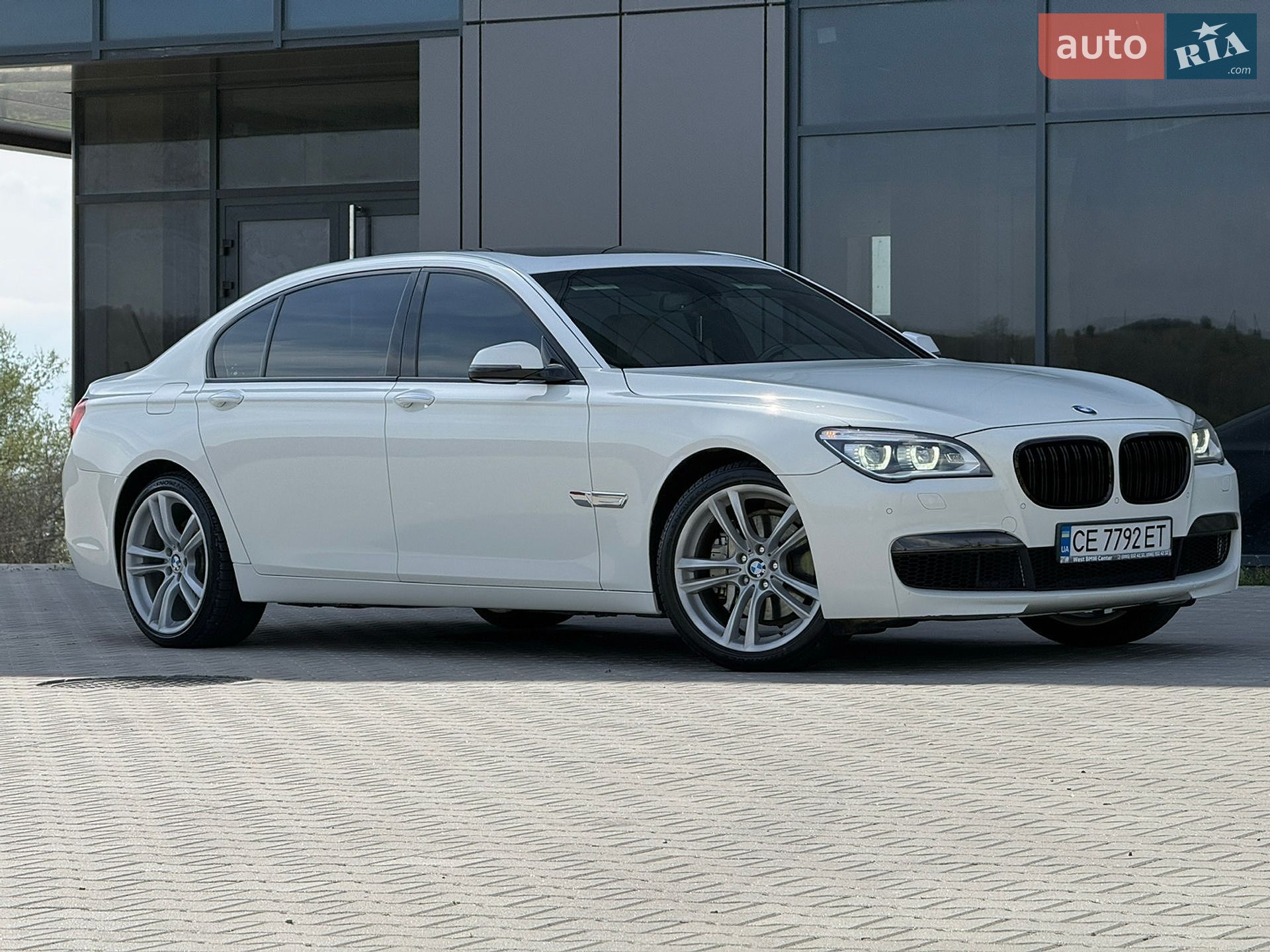 BMW 7 Series 2013 VIN WBAYE4C54DD137439 фото оголошення 3 з 67