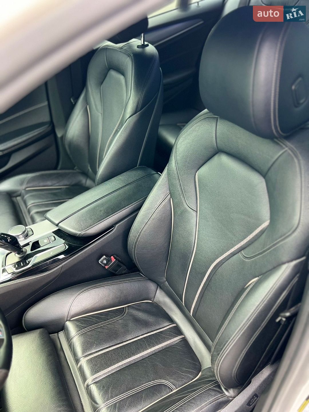 BMW 5 Series 2017 VIN WBAJE5C39HG916880 фото оголошення 11 з 39