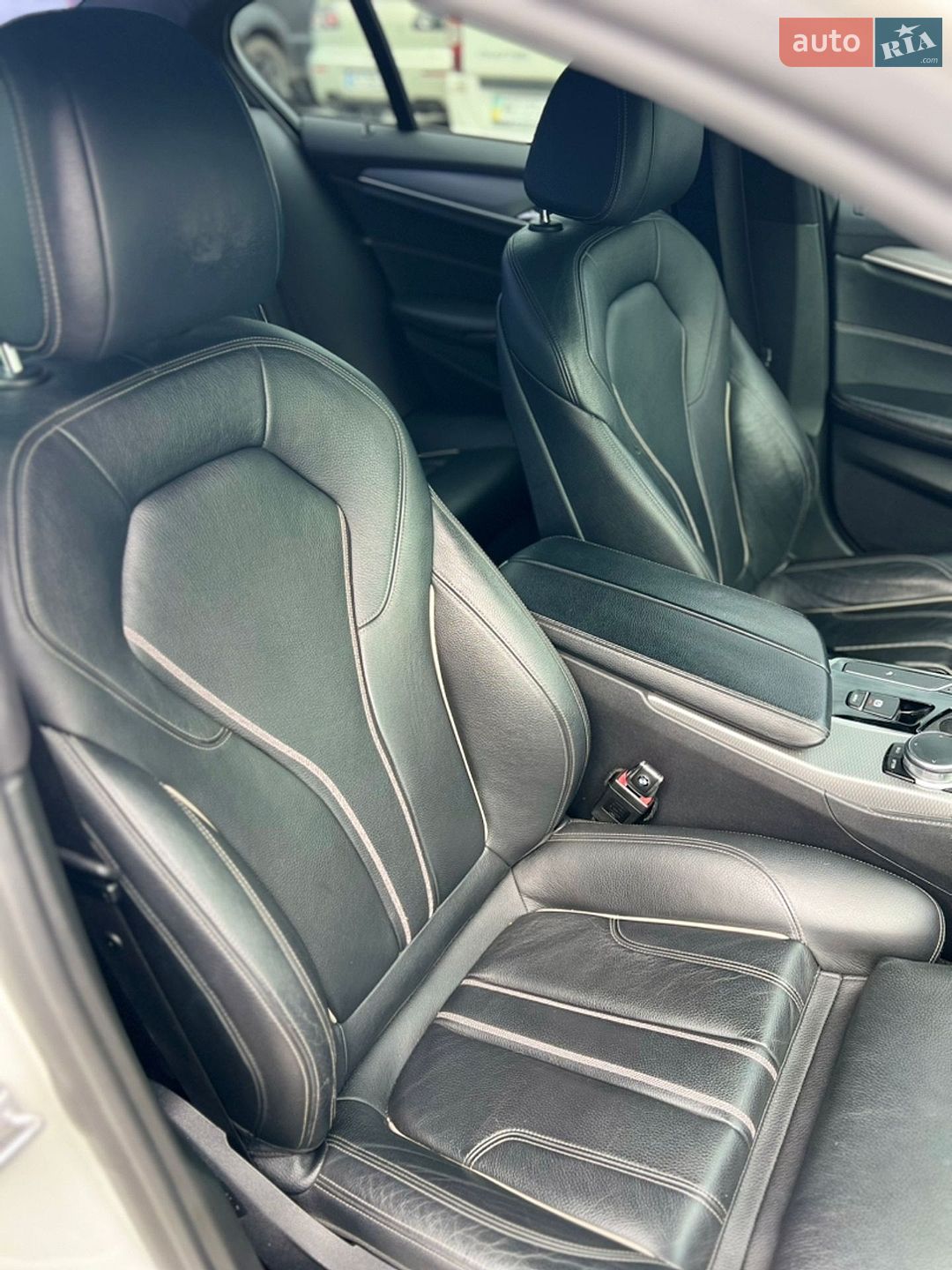 BMW 5 Series 2017 VIN WBAJE5C39HG916880 фото оголошення 16 з 39