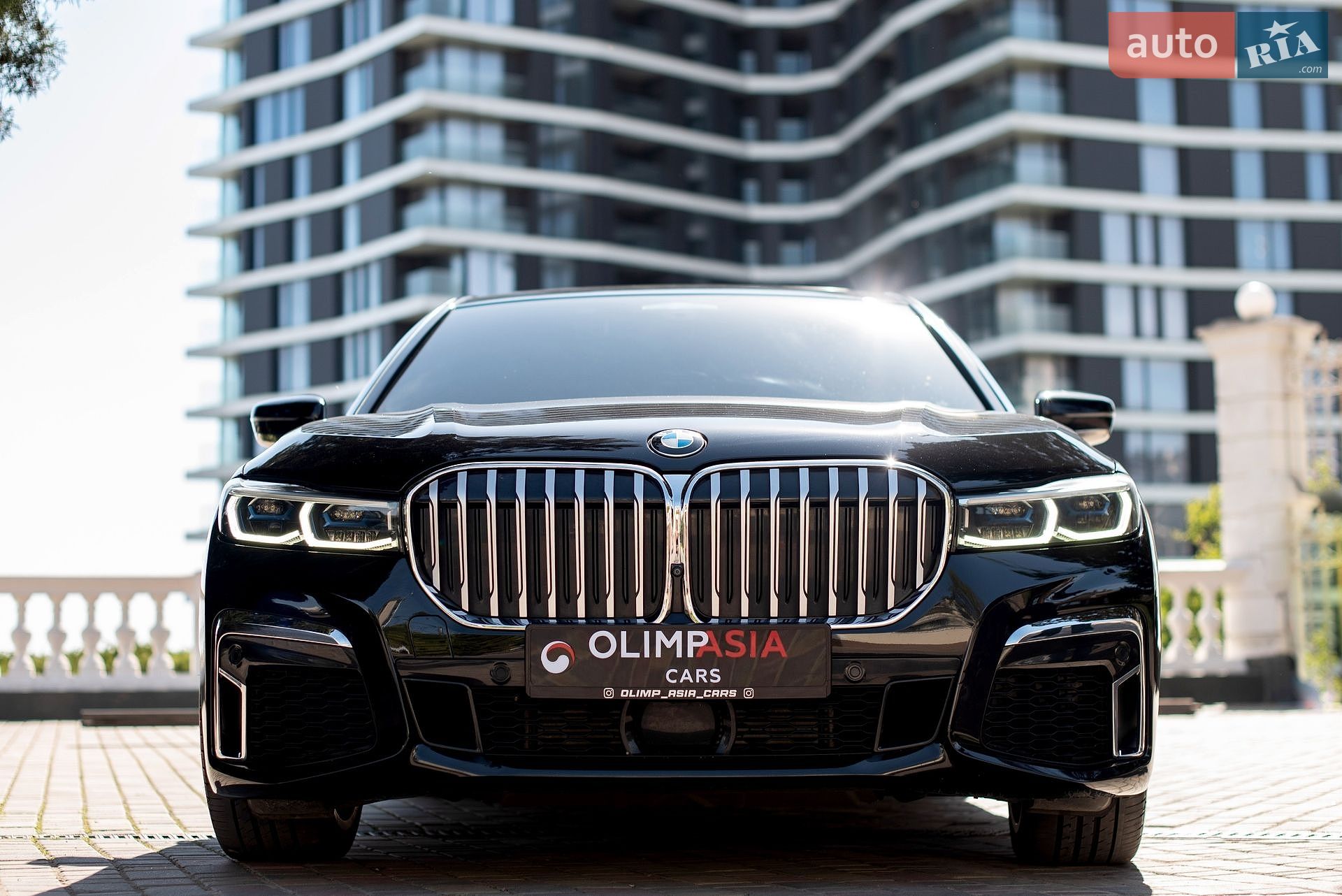 BMW 7 Series 2019 VIN WBA7S6104LCD21469 фото оголошення 2 з 39
